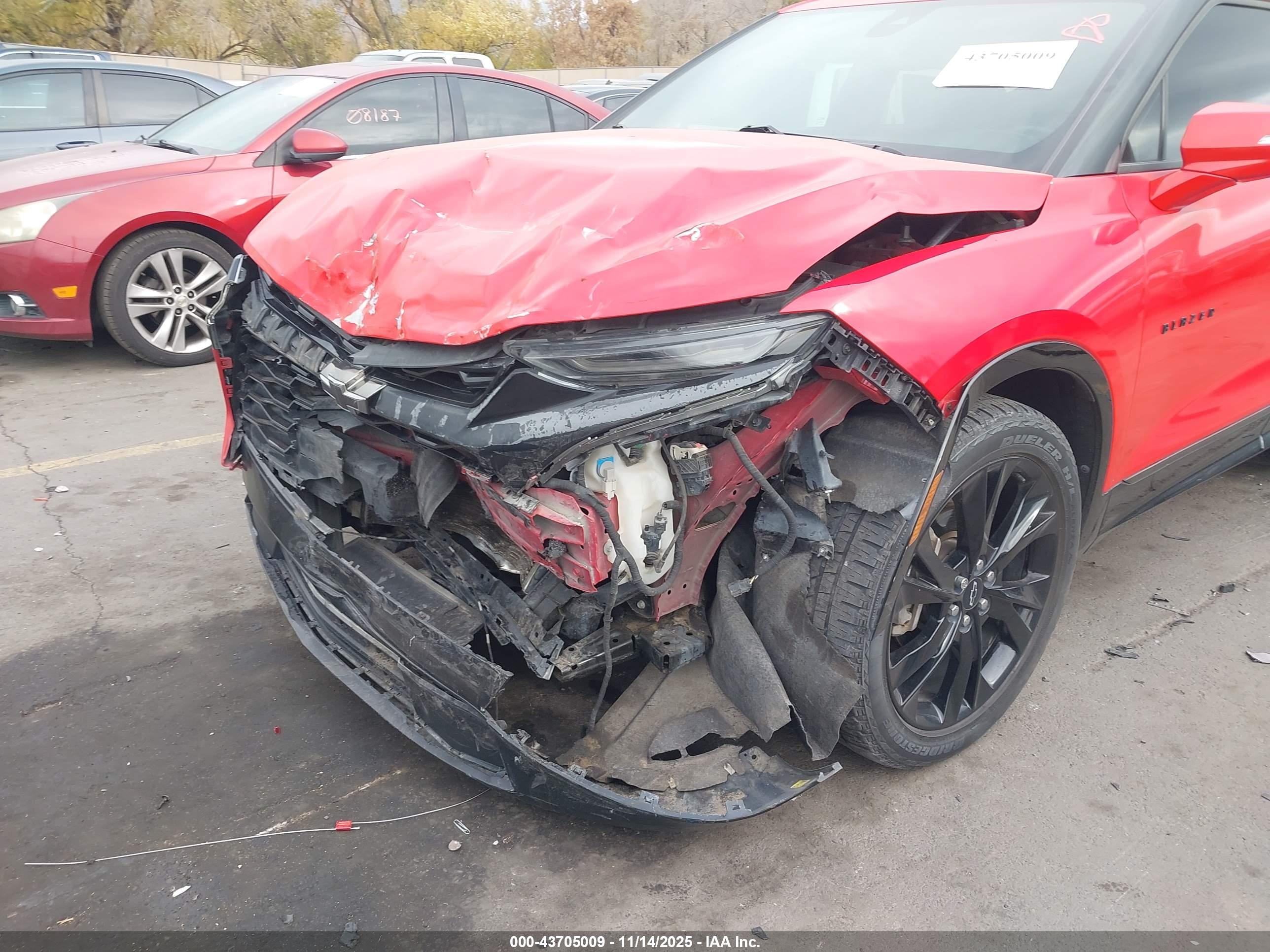 CHEVROLET BLAZER image 6