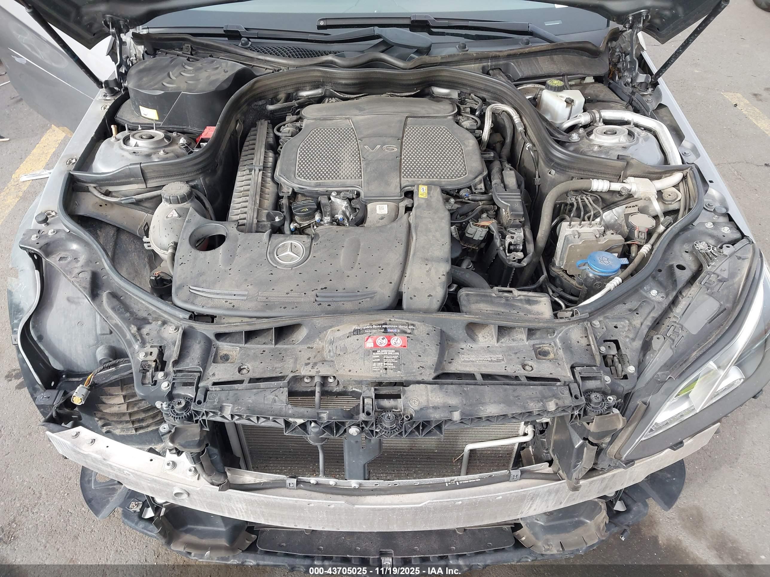 MERCEDES-BENZ E image 10