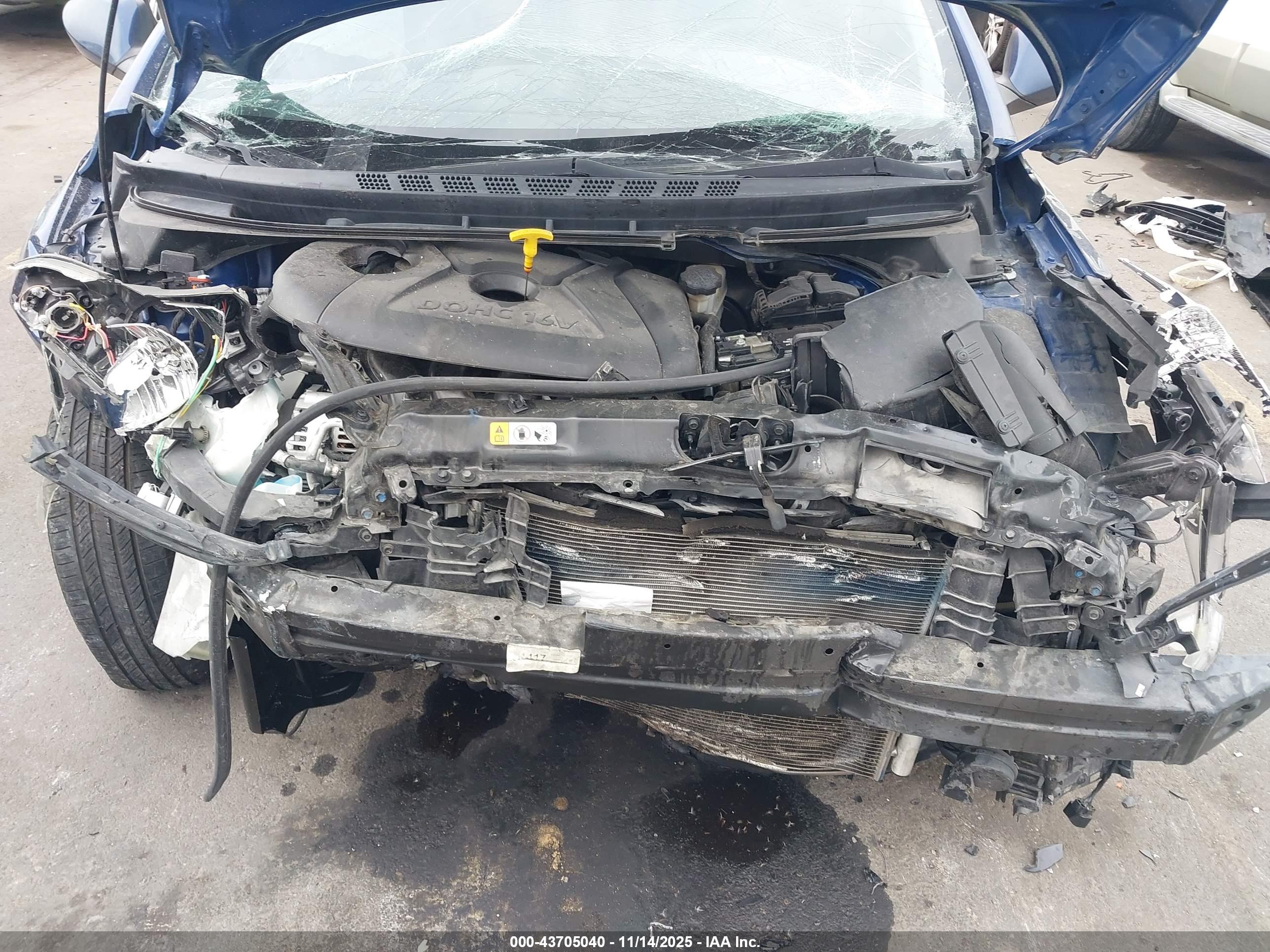 HYUNDAI ELANTRA image 10