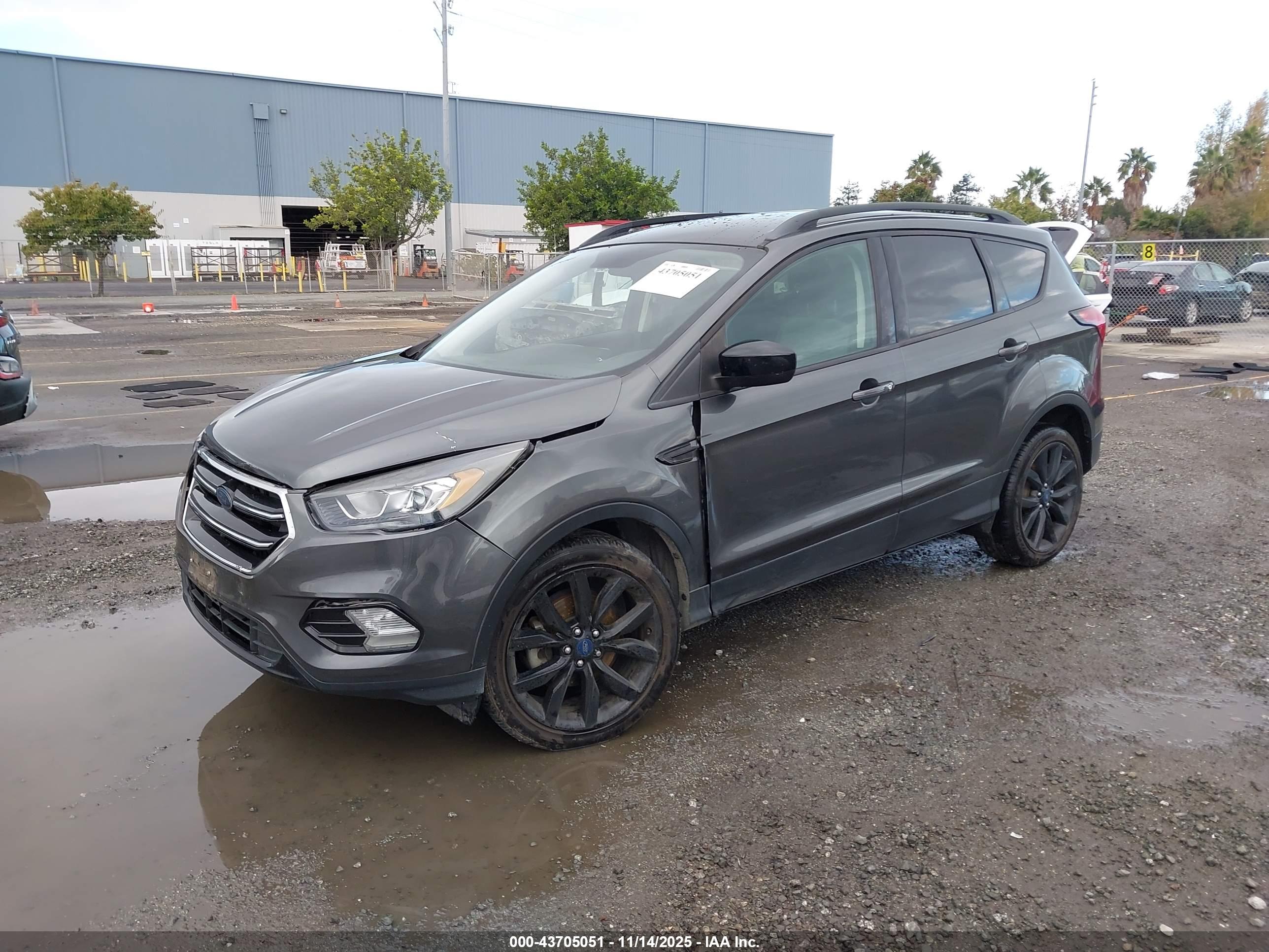 FORD ESCAPE image 6