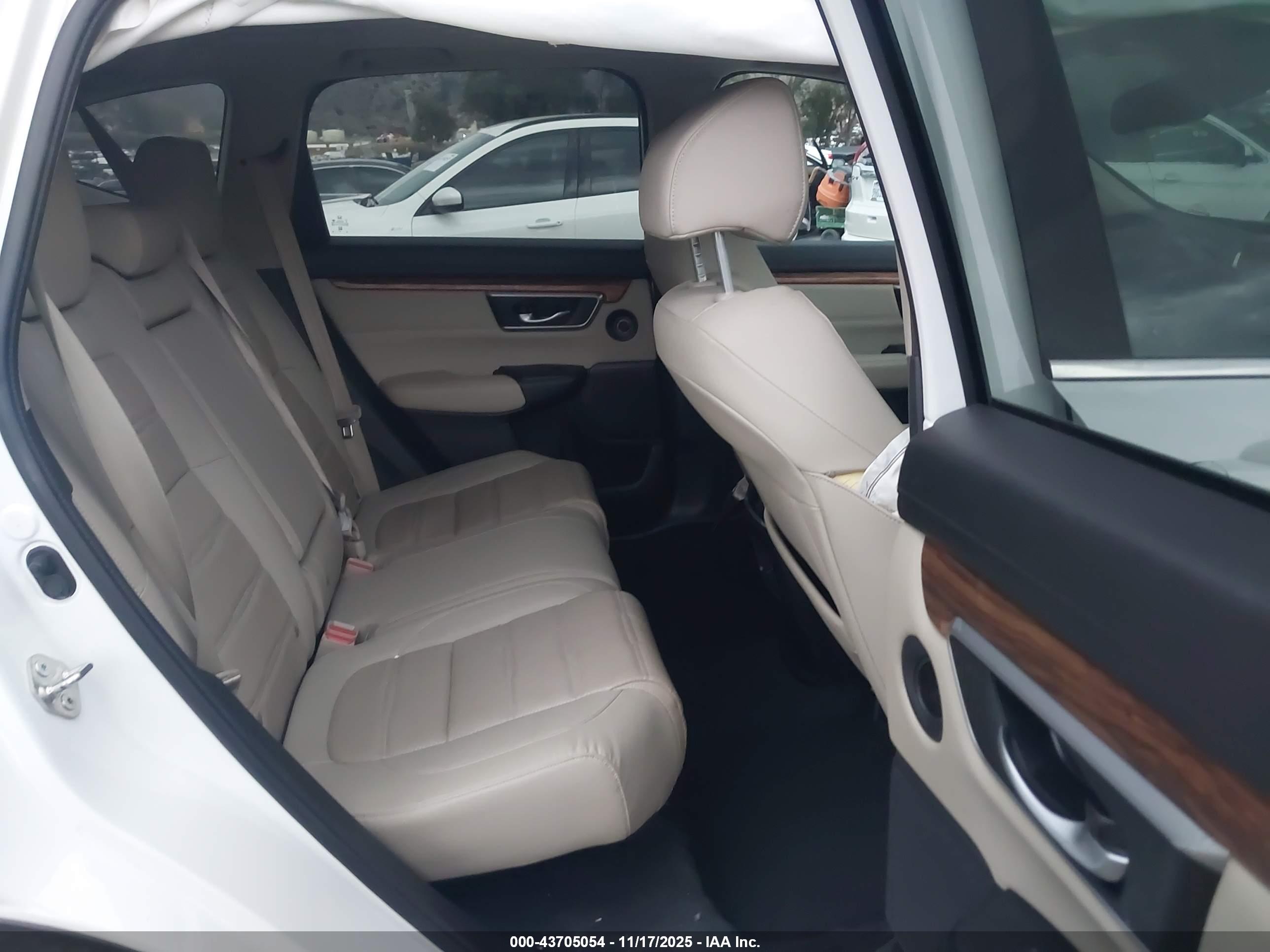 HONDA CR-V image 8