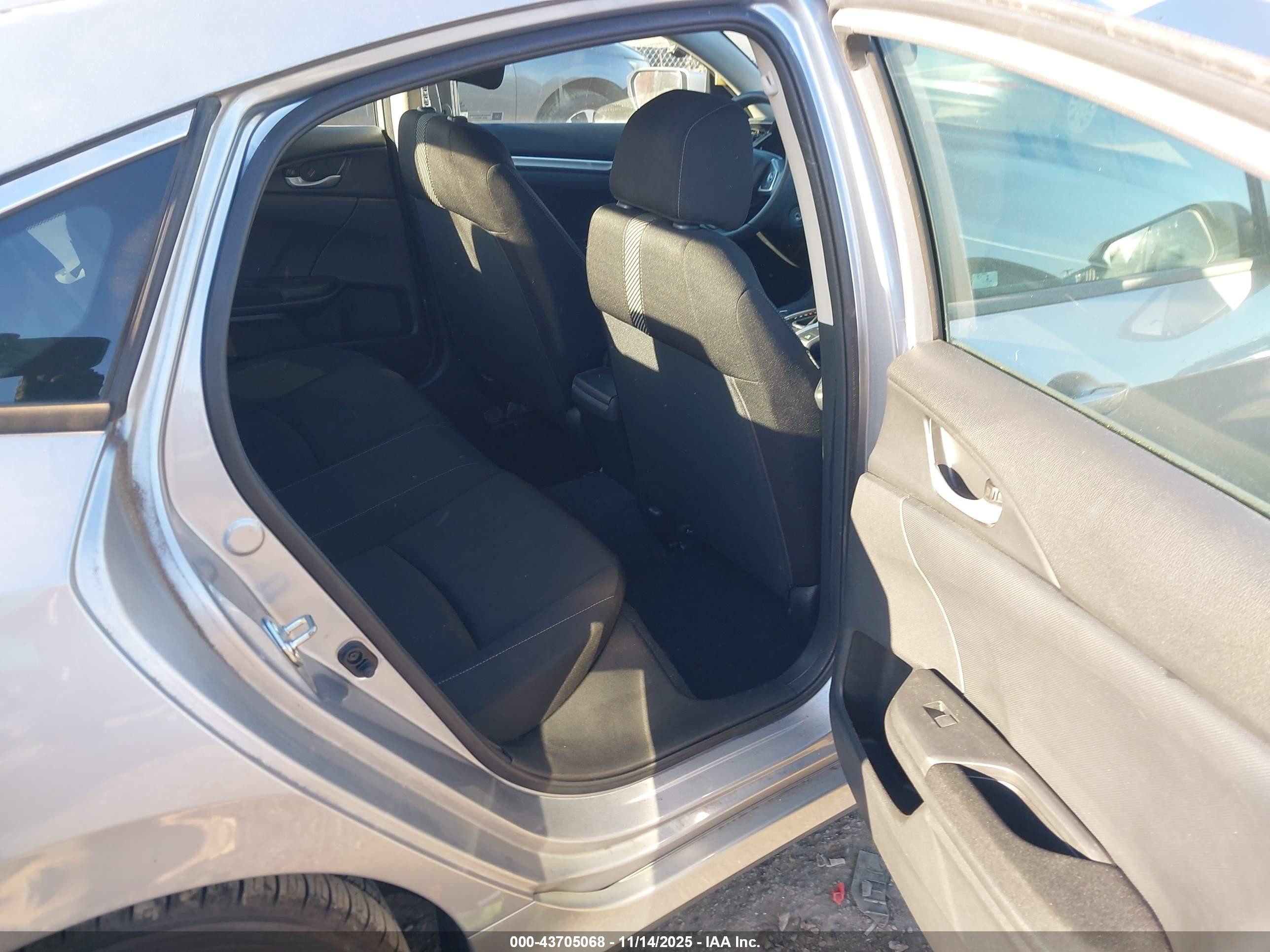 HONDA CIVIC image 8