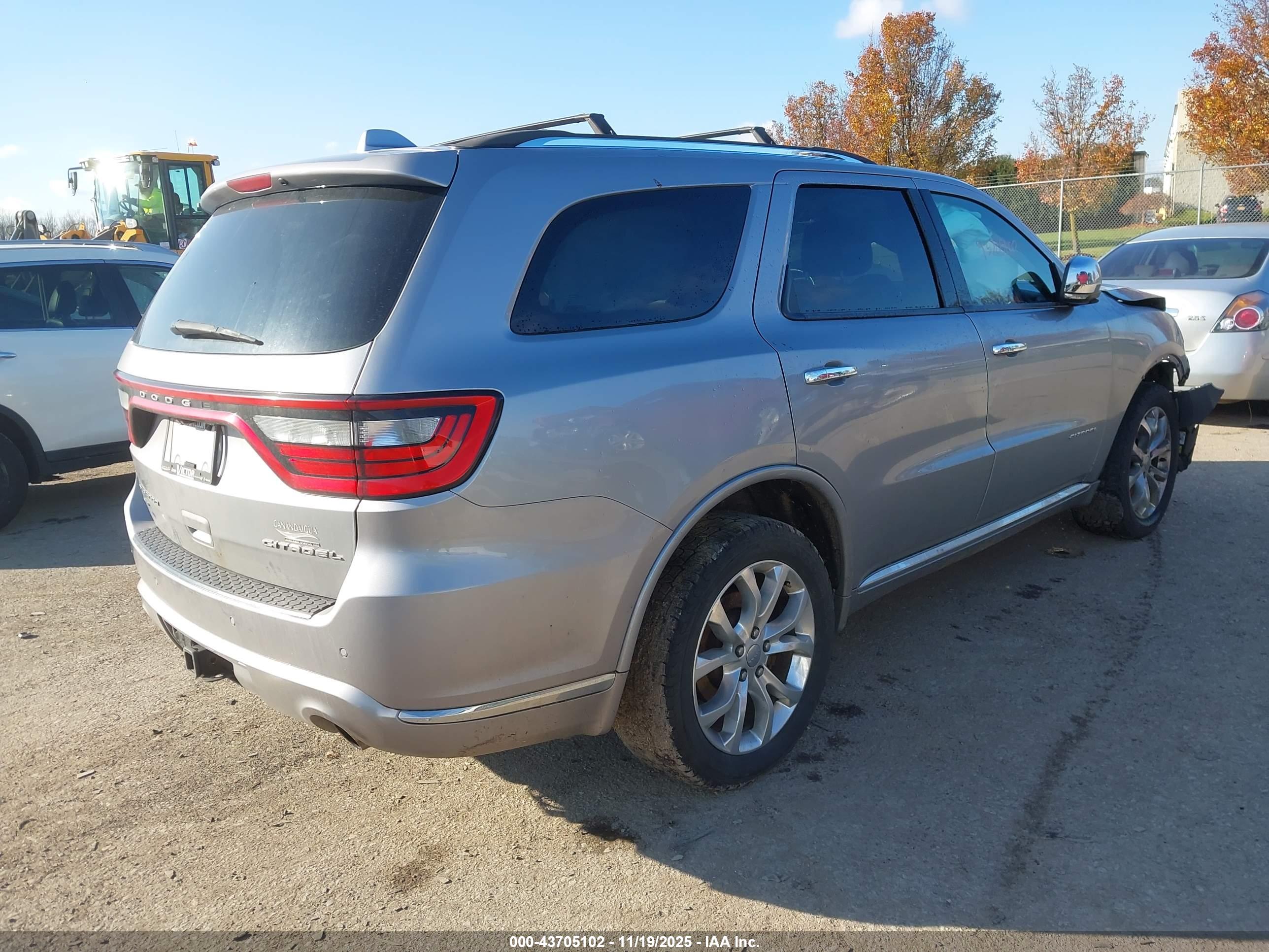DODGE DURANGO image 4