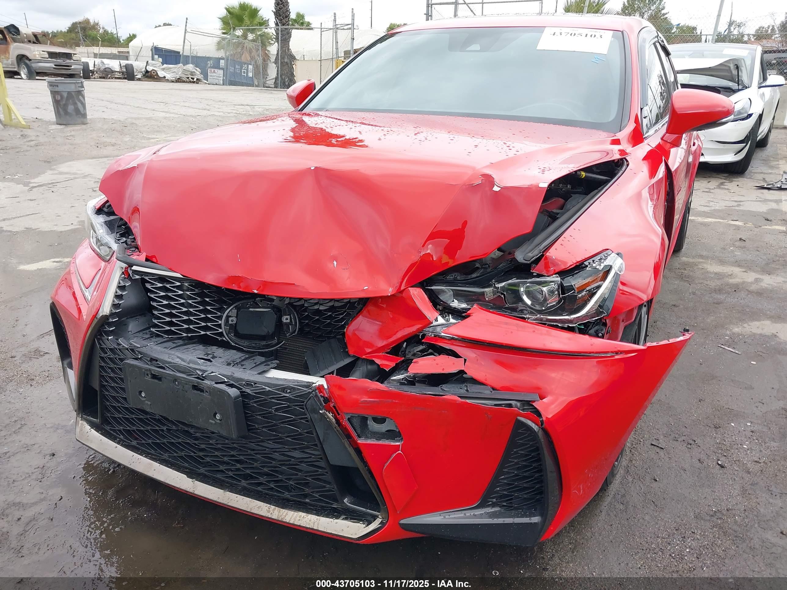 LEXUS IS image 6
