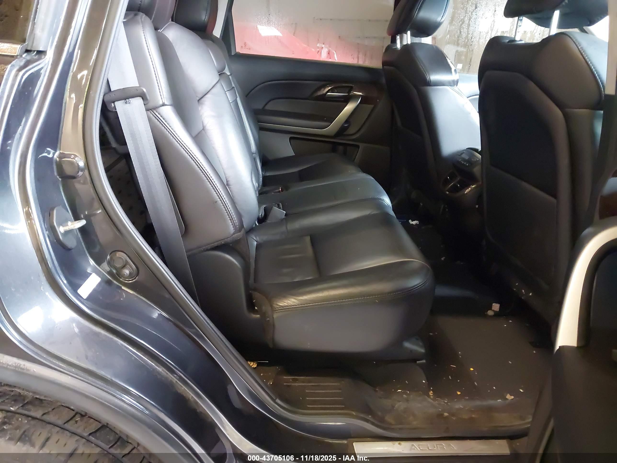 ACURA MDX image 8