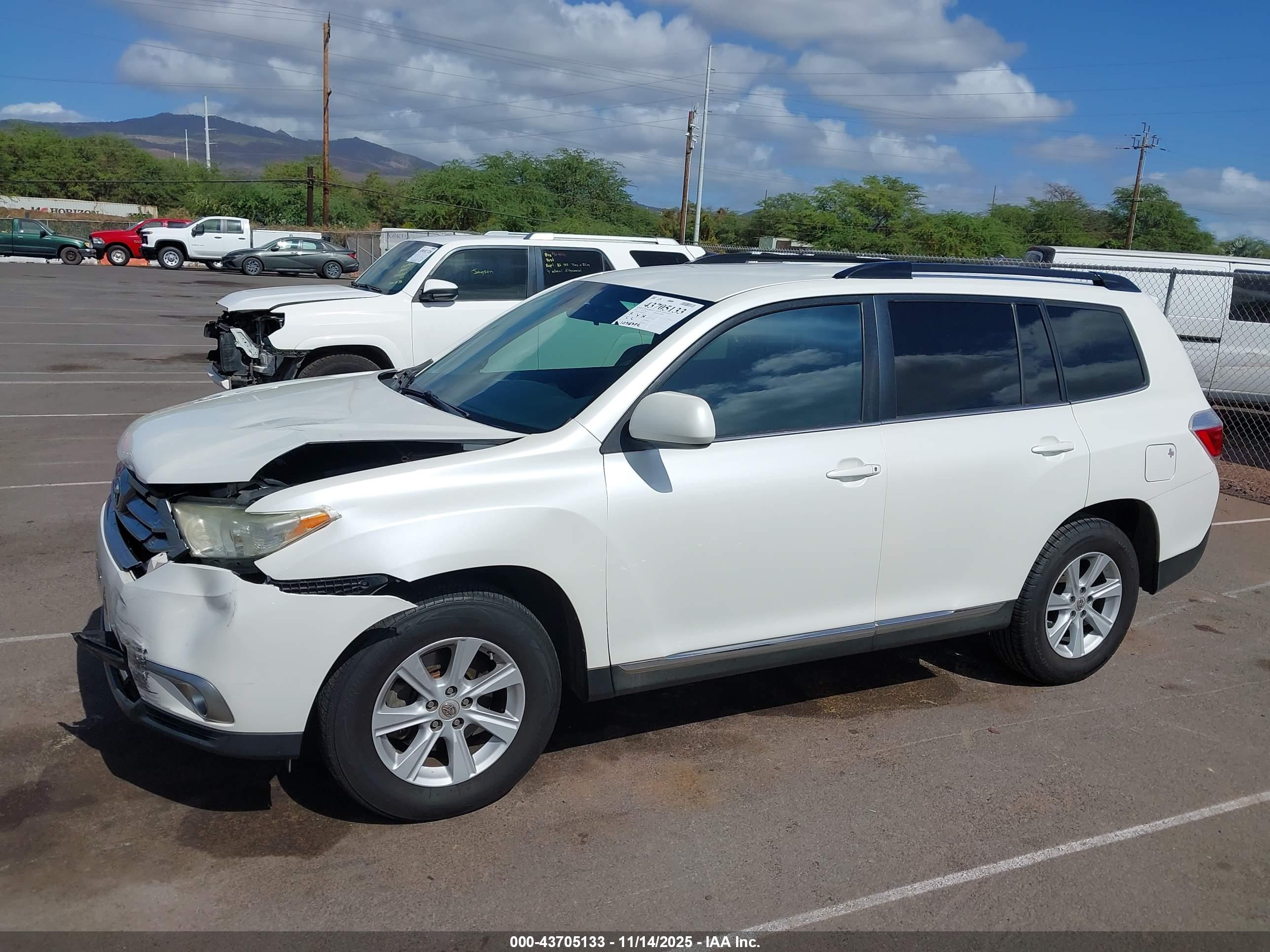 TOYOTA HIGHLANDER image 6