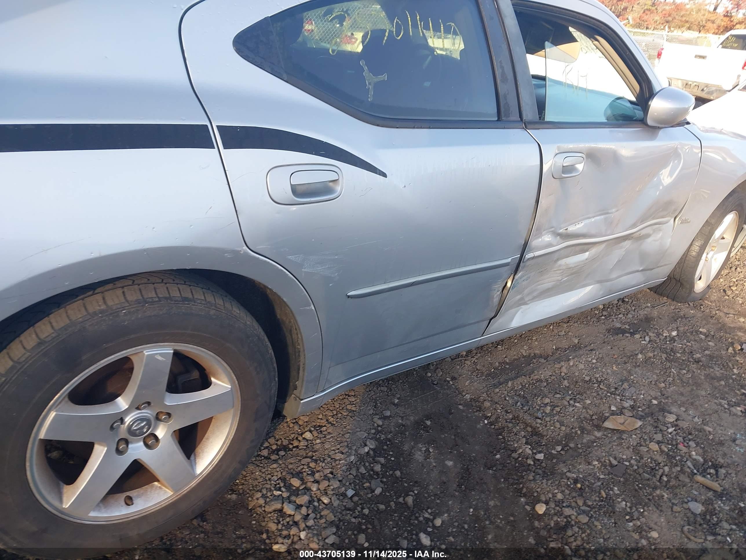 DODGE CHARGER image 6