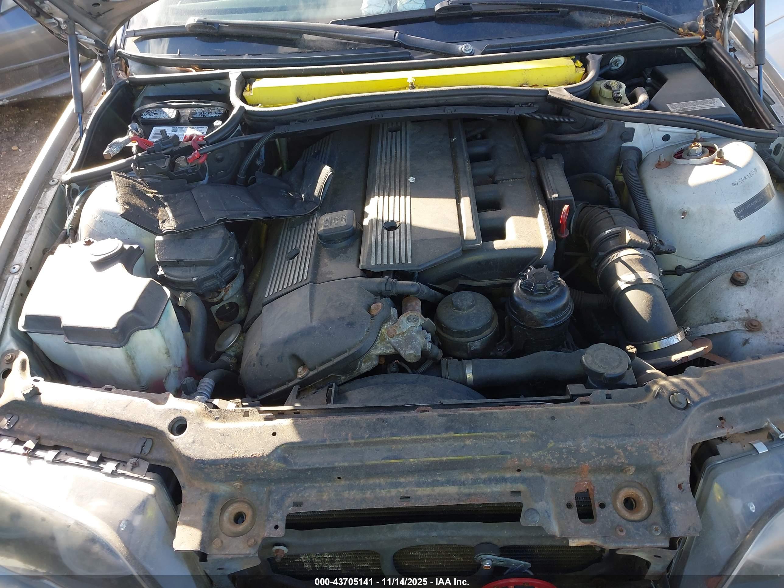 BMW 330I image 10
