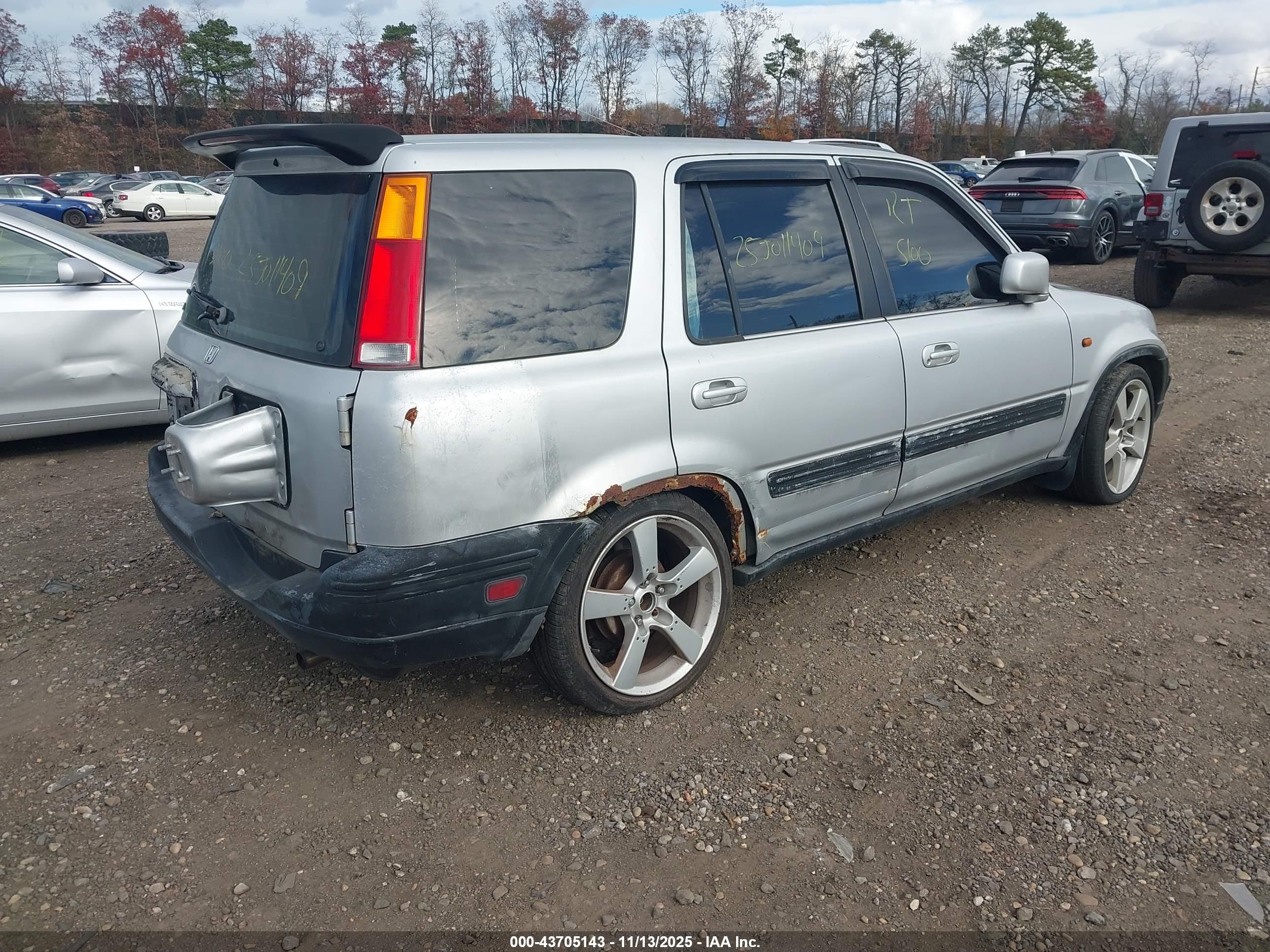 HONDA CR-V image 4