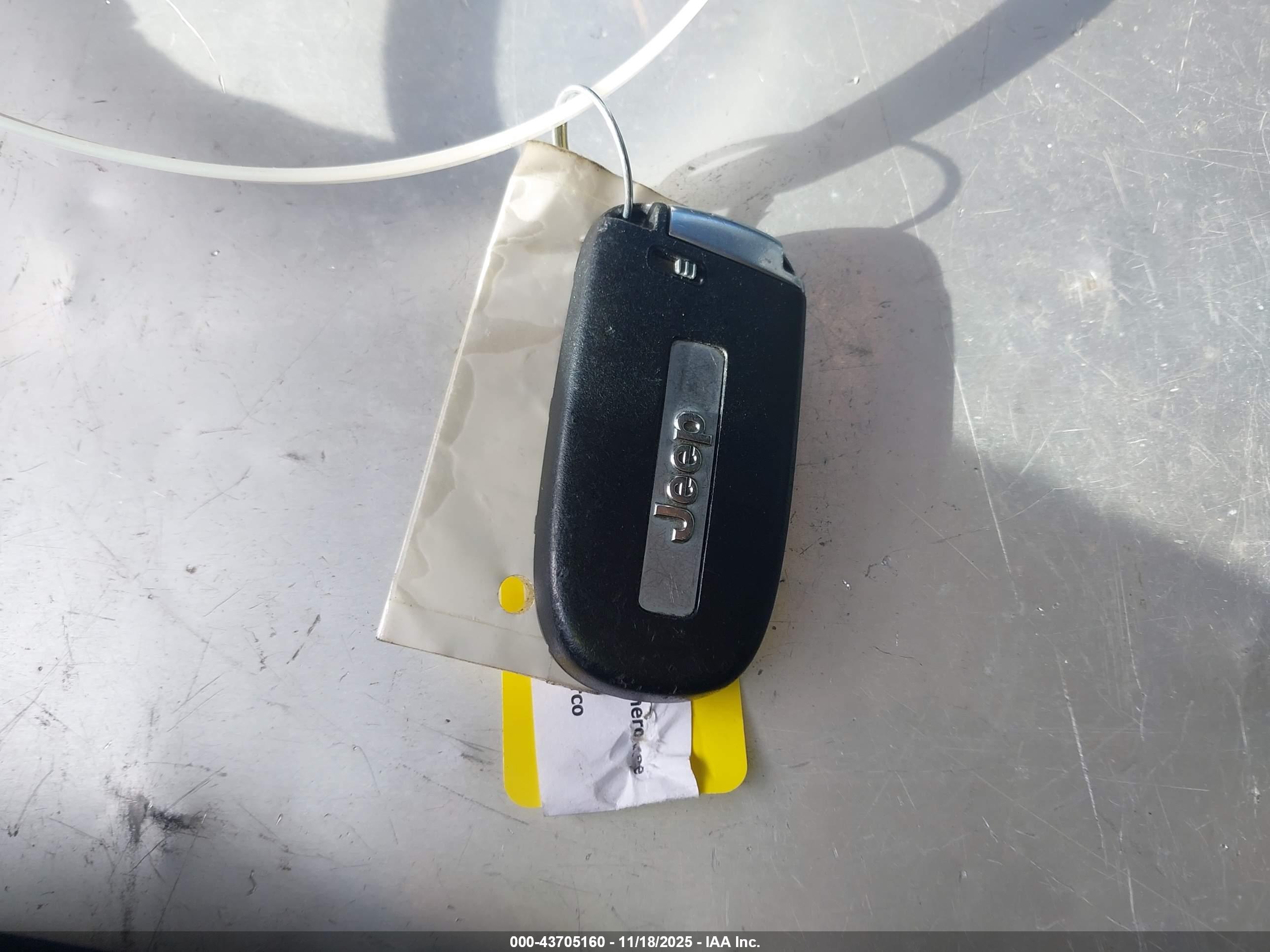 JEEP GRAND image 11