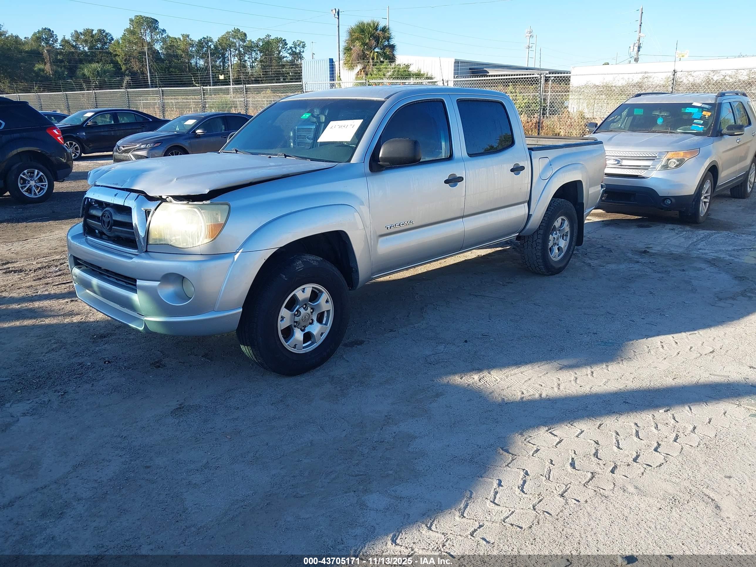 TOYOTA TACOMA image 2