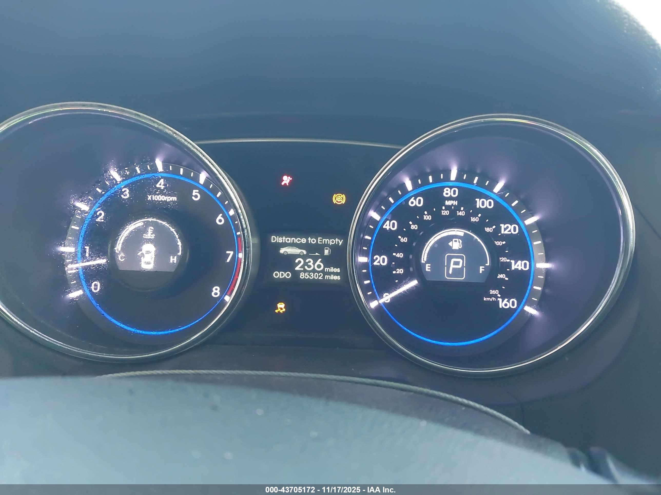 HYUNDAI SONATA image 7
