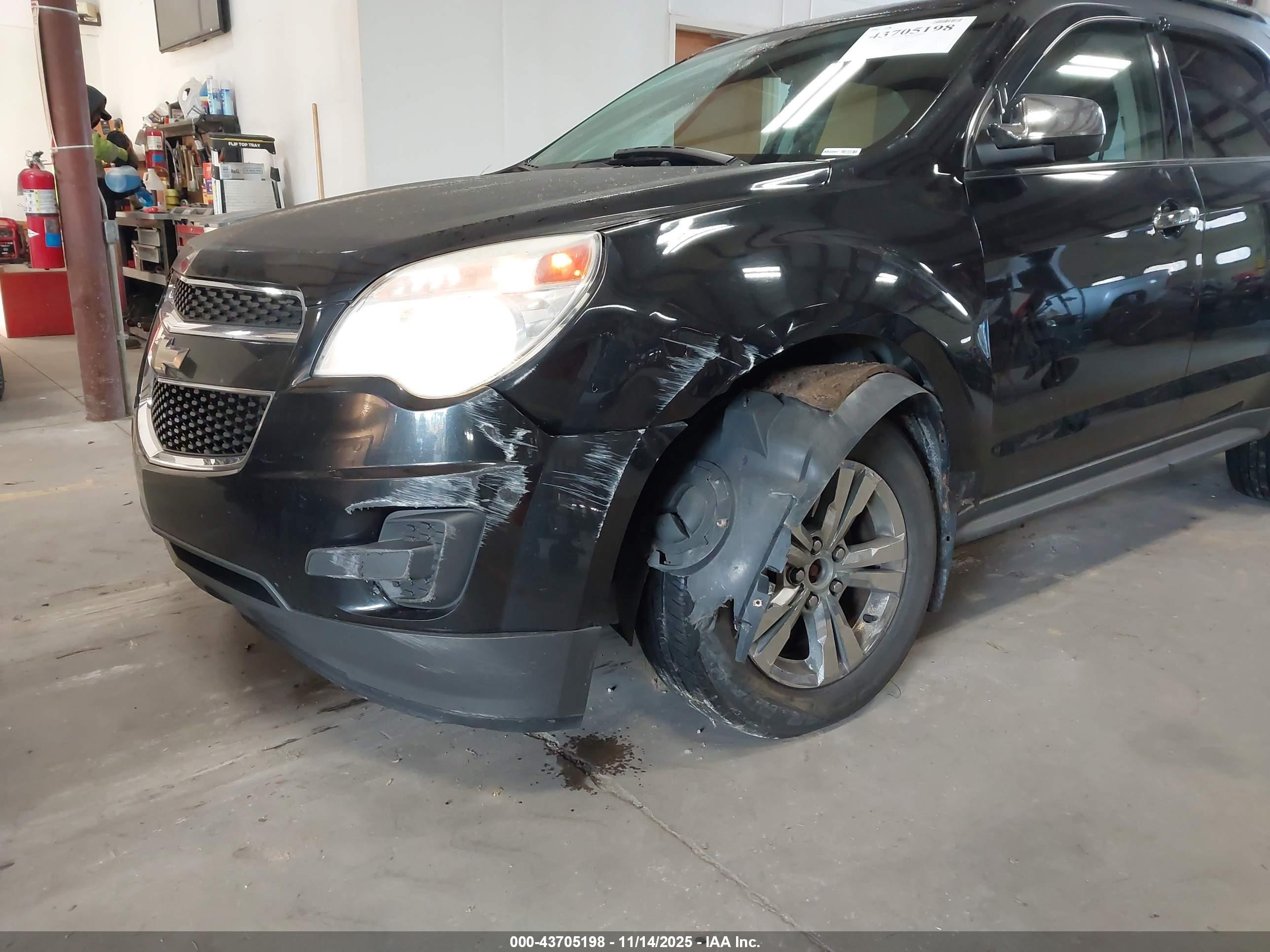 CHEVROLET EQUINOX image 6