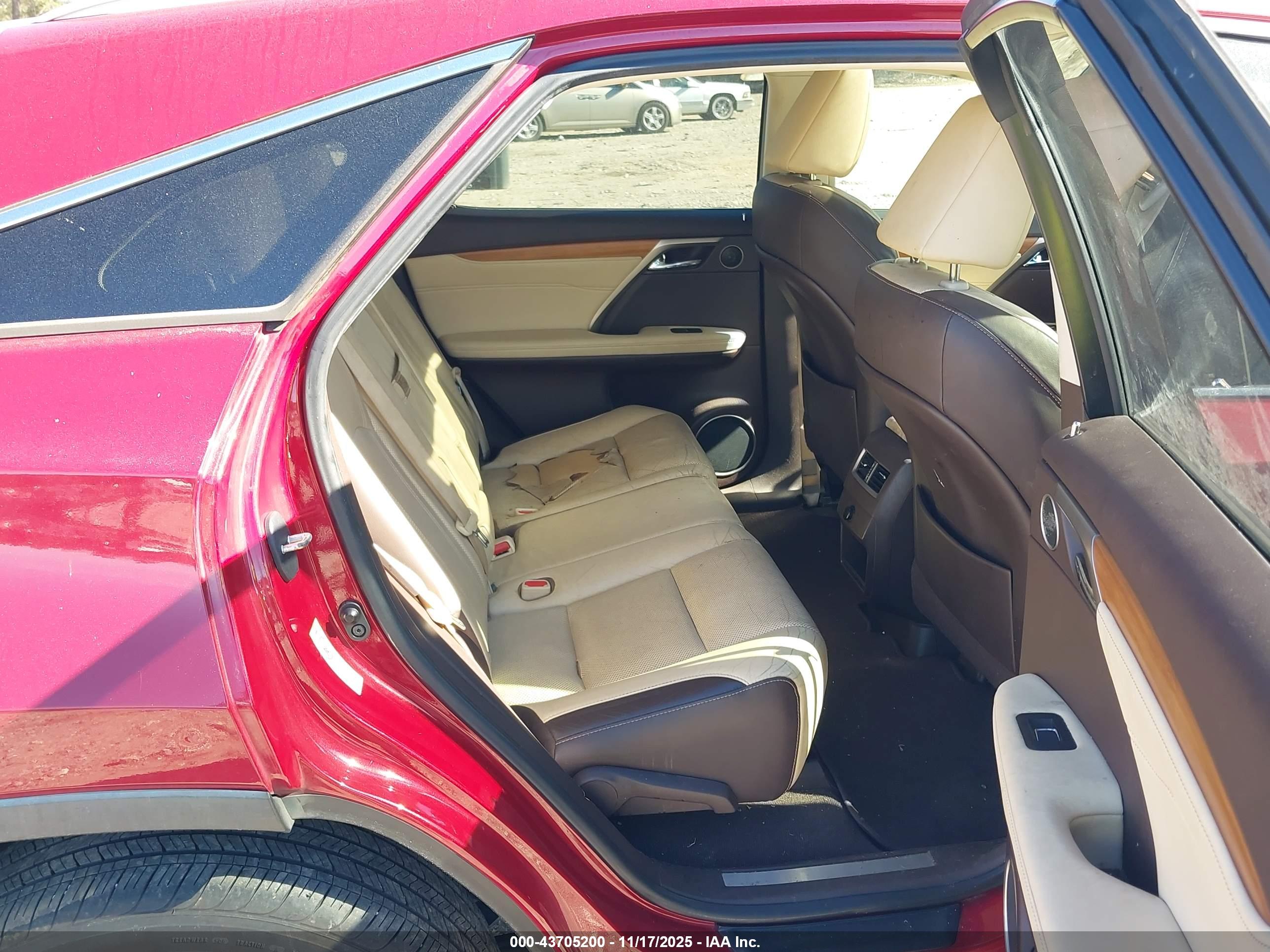 LEXUS RX image 8