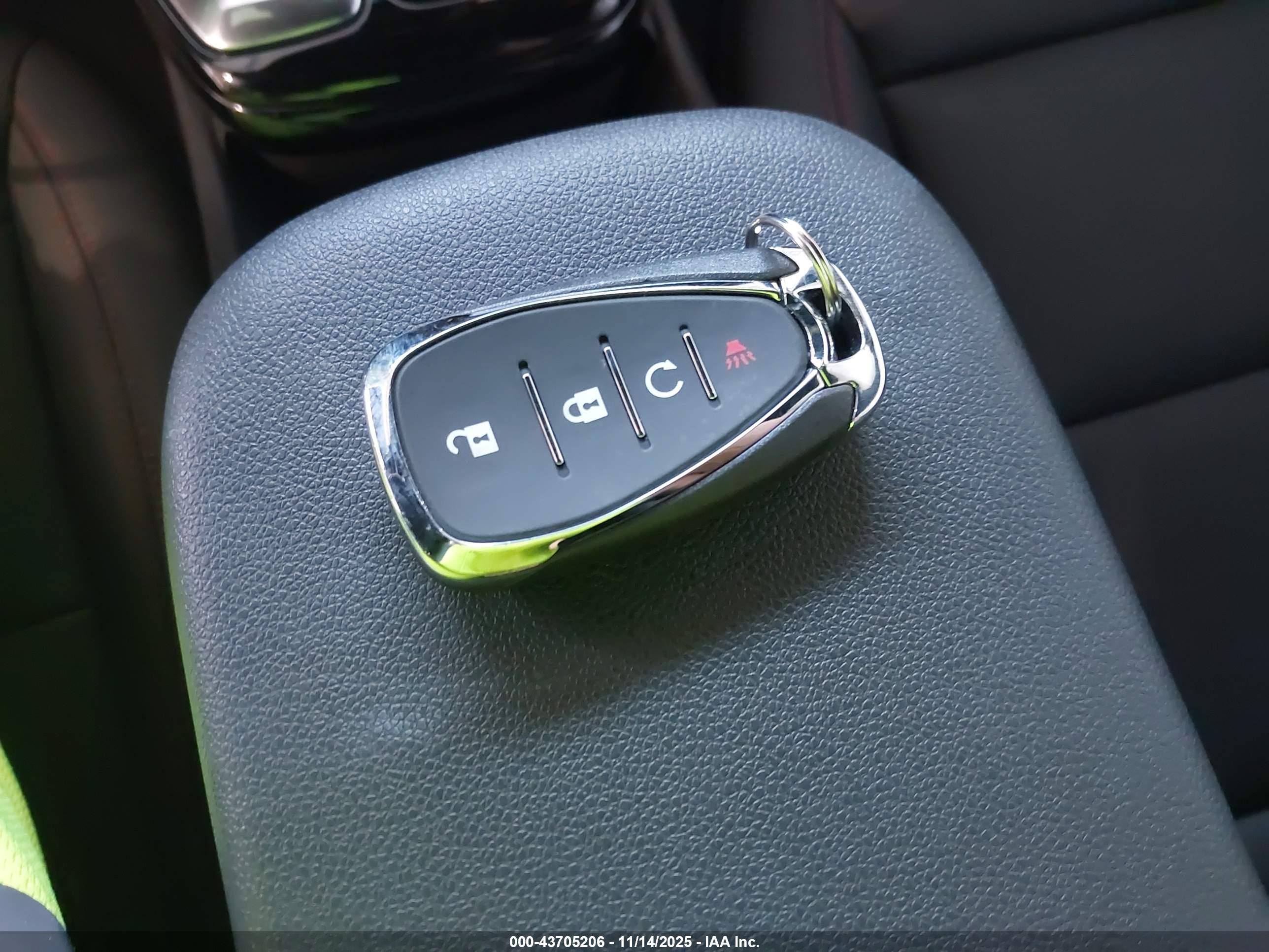 CHEVROLET TRAX image 11
