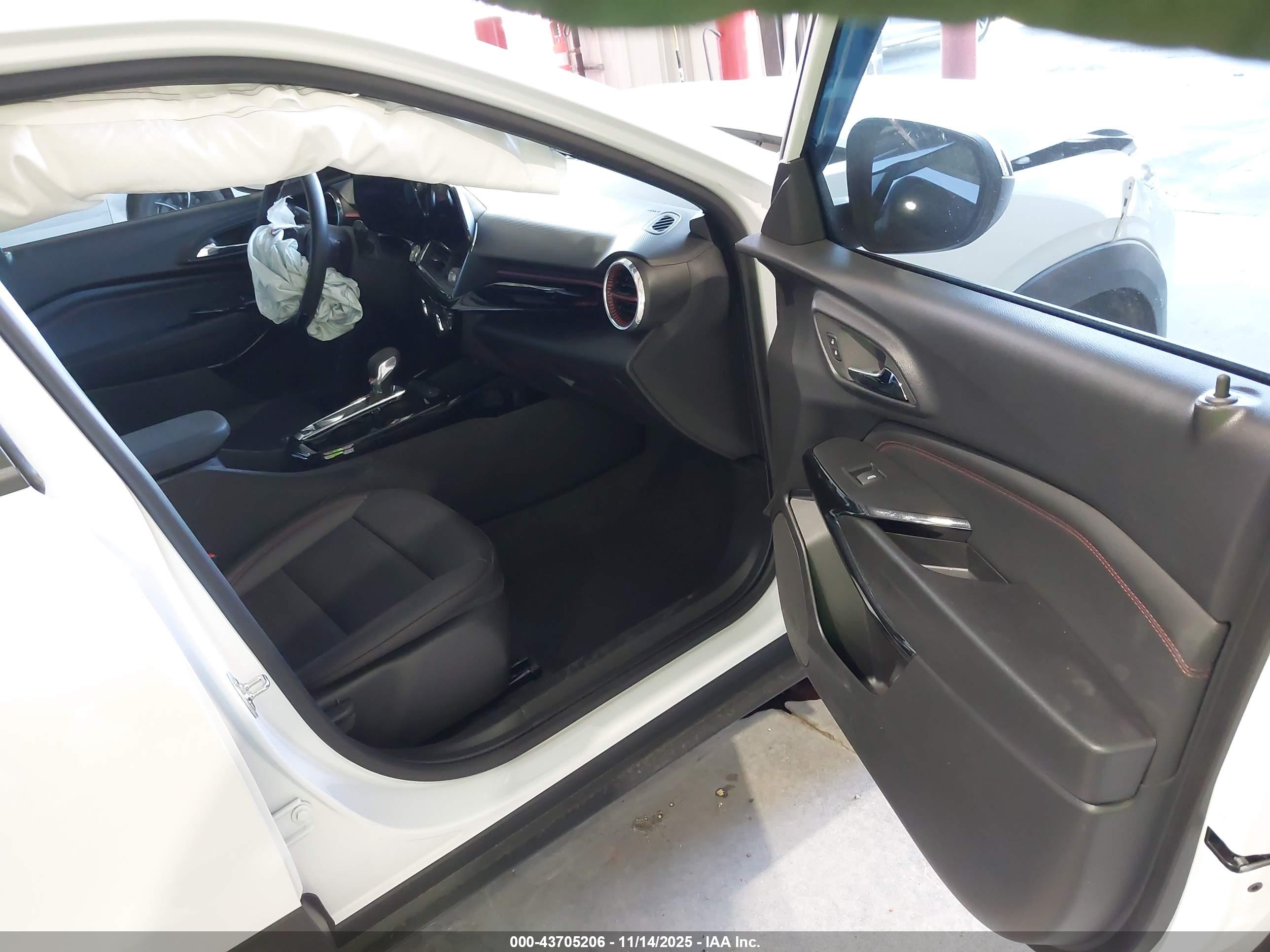 CHEVROLET TRAX image 5