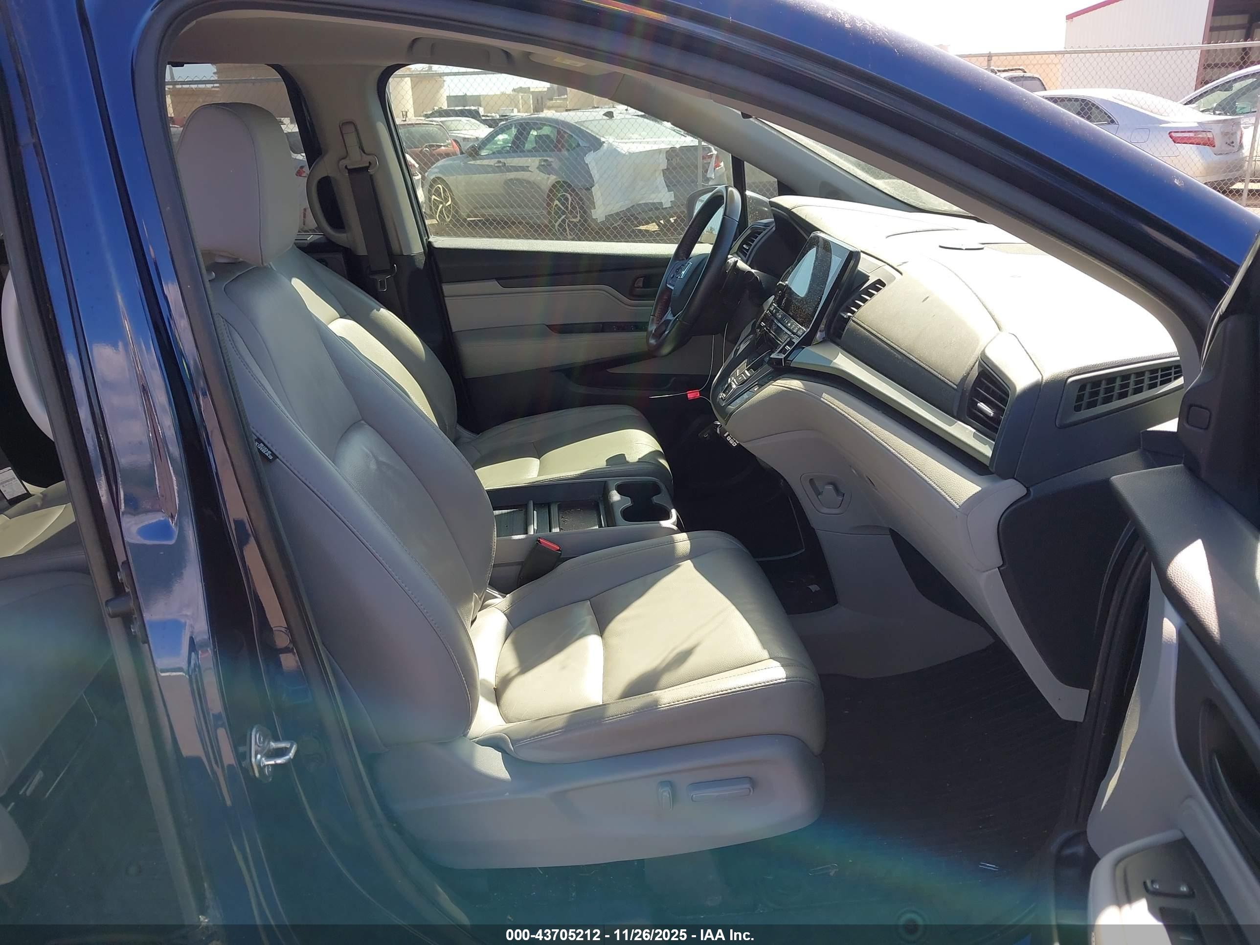 HONDA ODYSSEY image 5