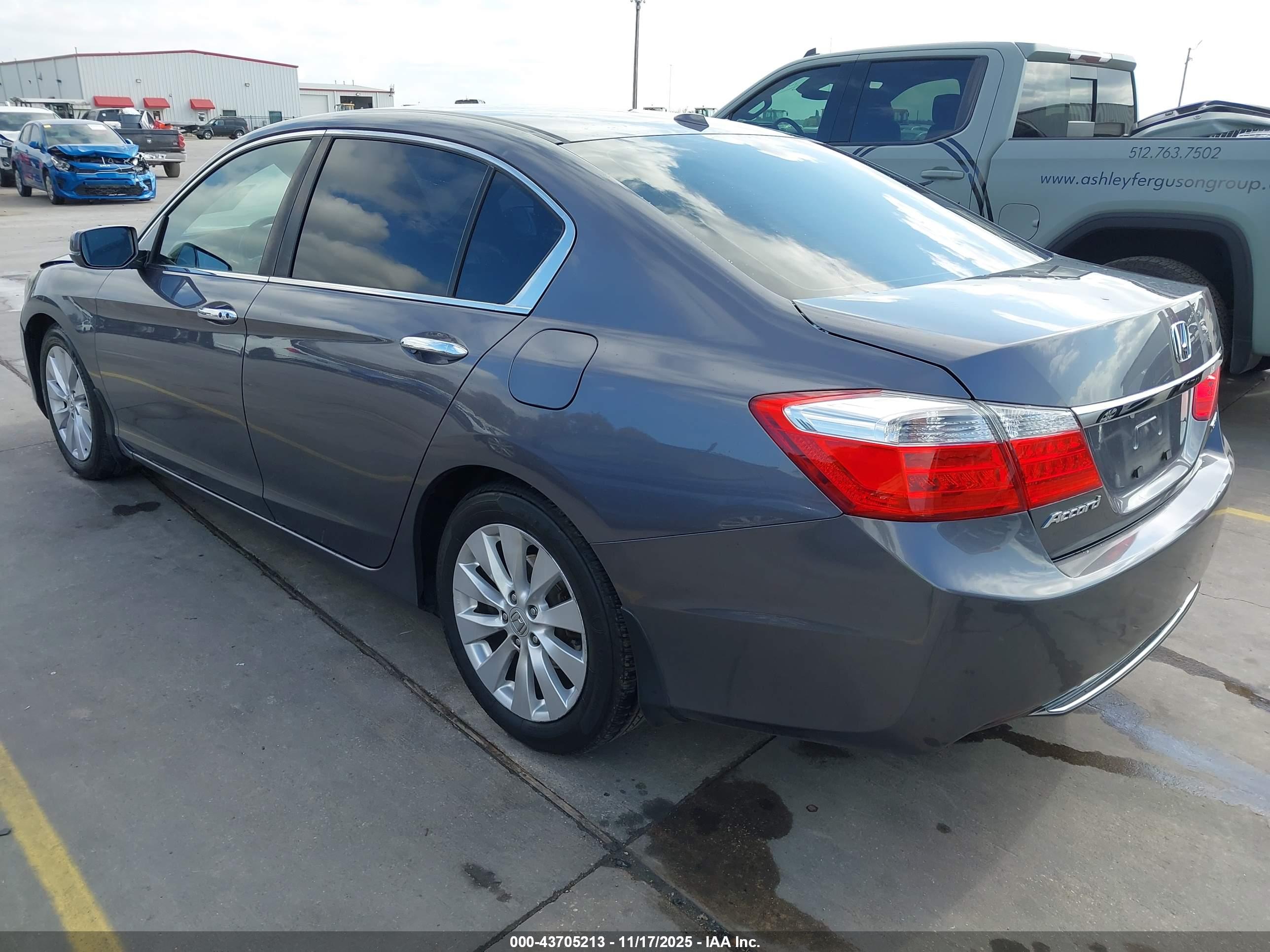 HONDA ACCORD image 3