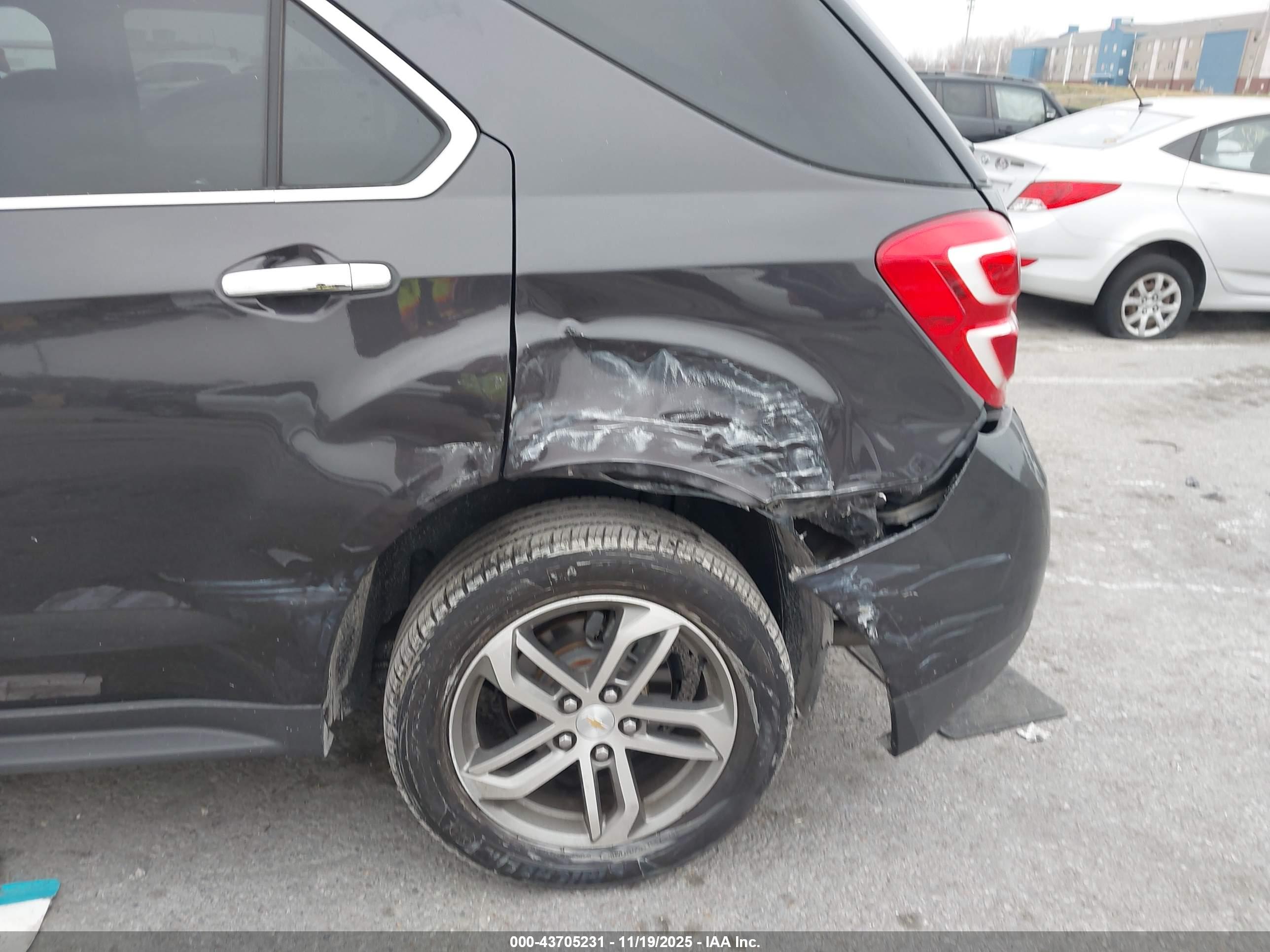 CHEVROLET EQUINOX image 6