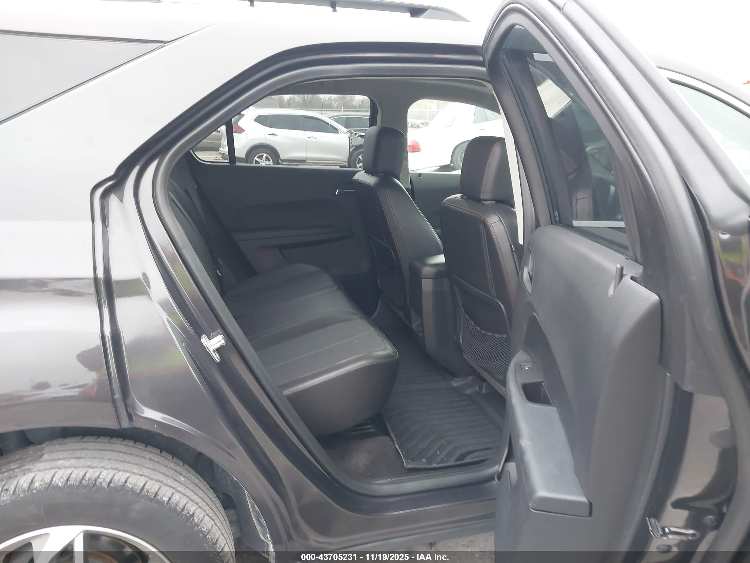 CHEVROLET EQUINOX image 8