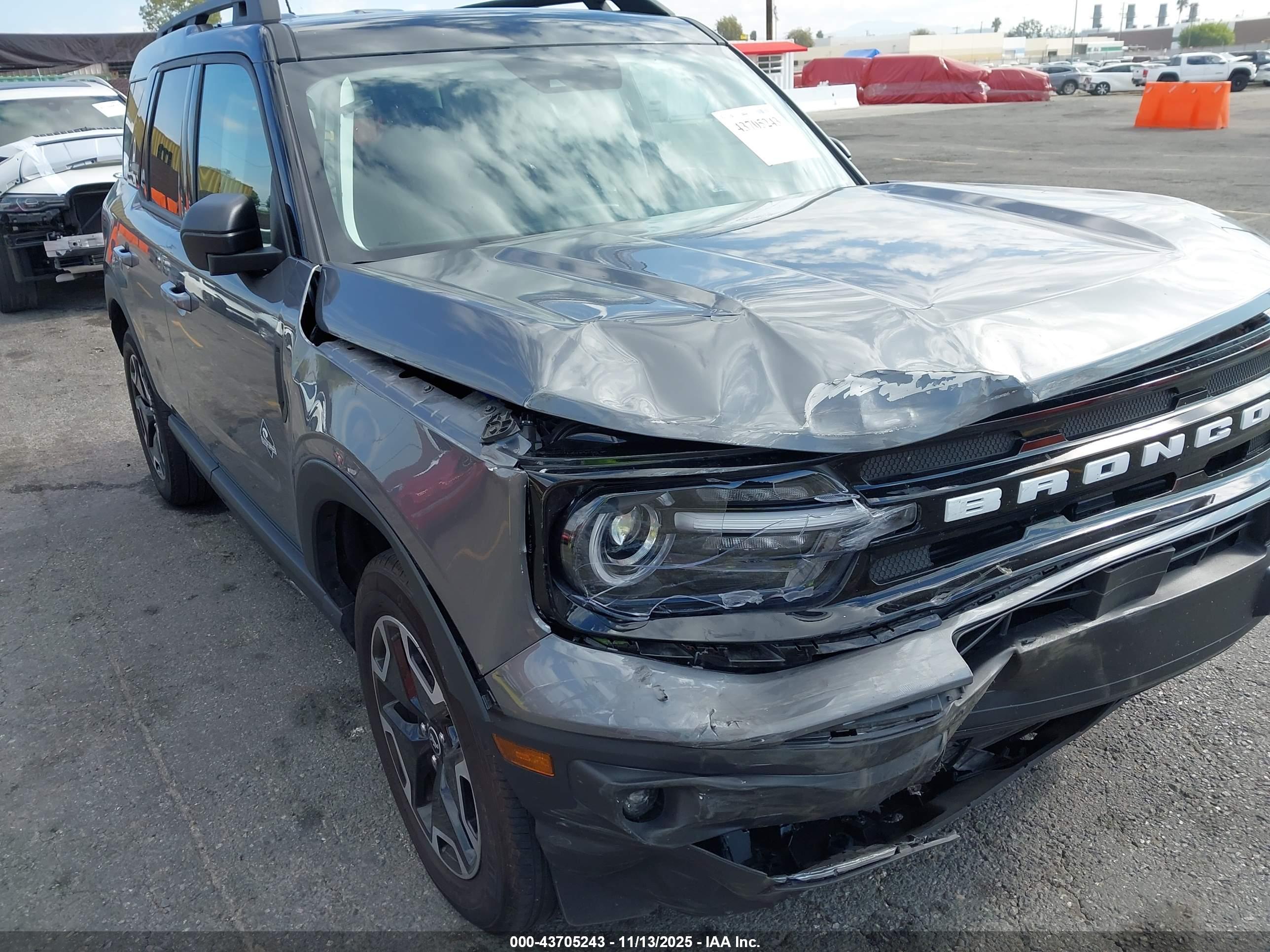 FORD BRONCO image 6