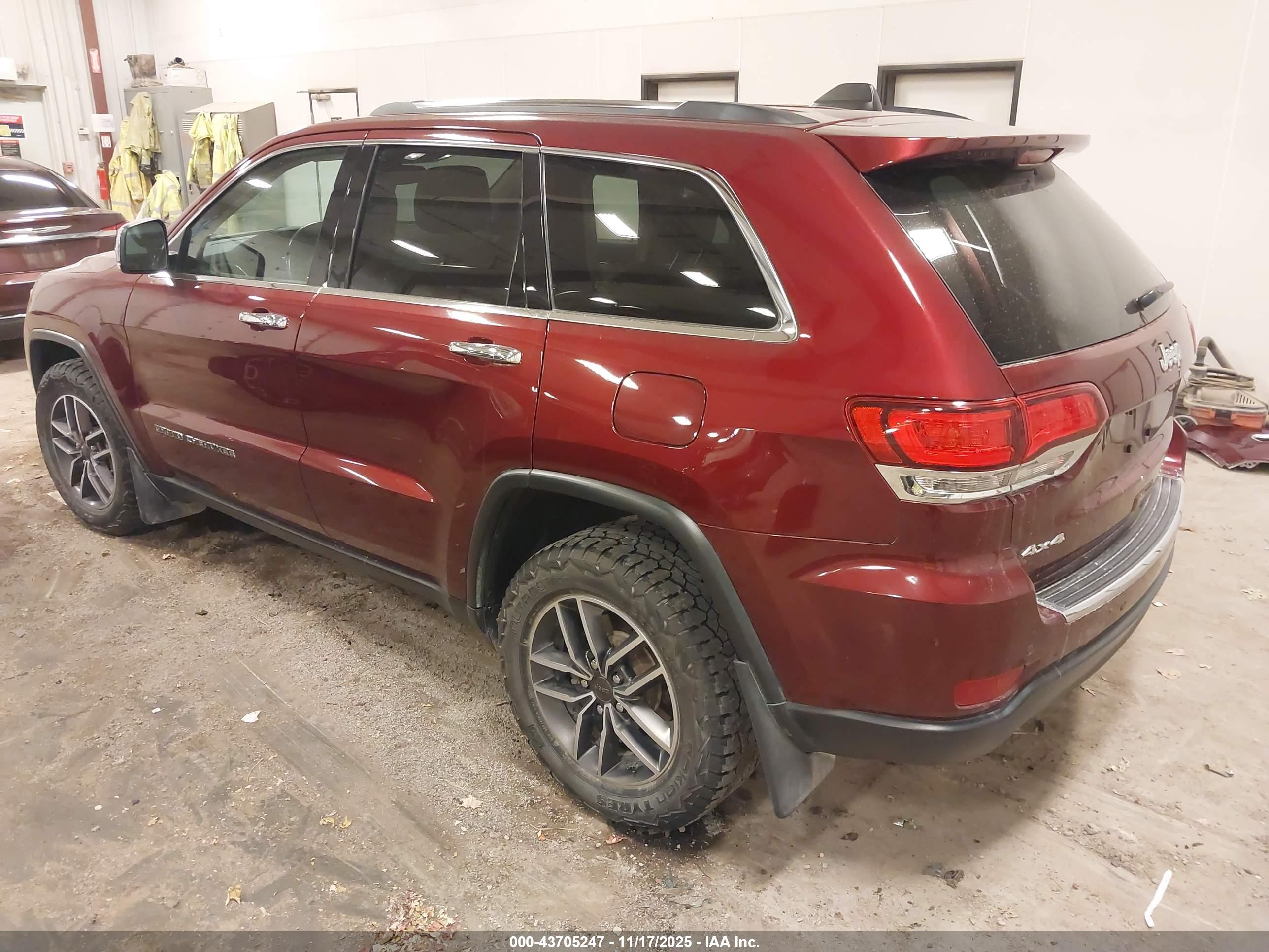 JEEP GRAND image 3