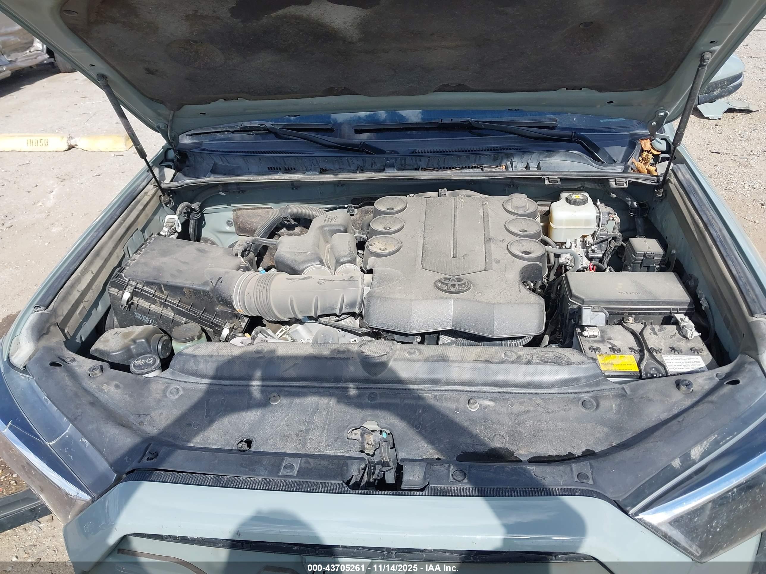 TOYOTA 4RUNNER image 10