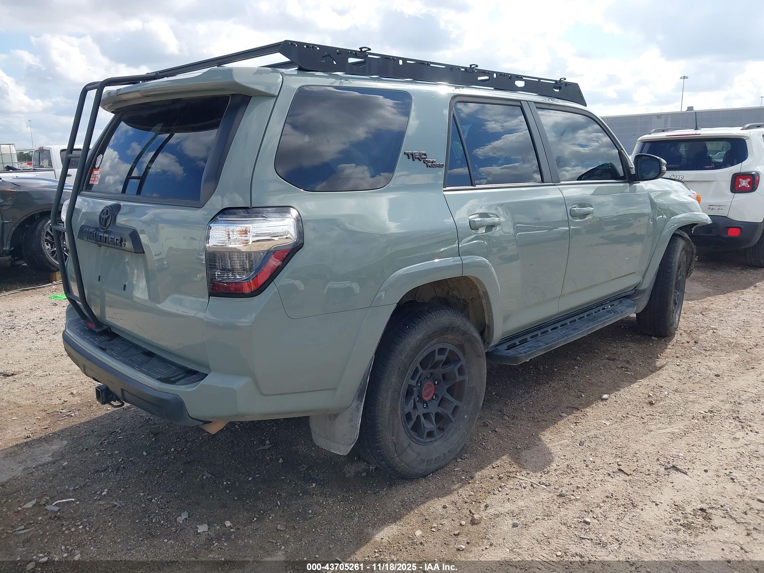 TOYOTA 4RUNNER image 4