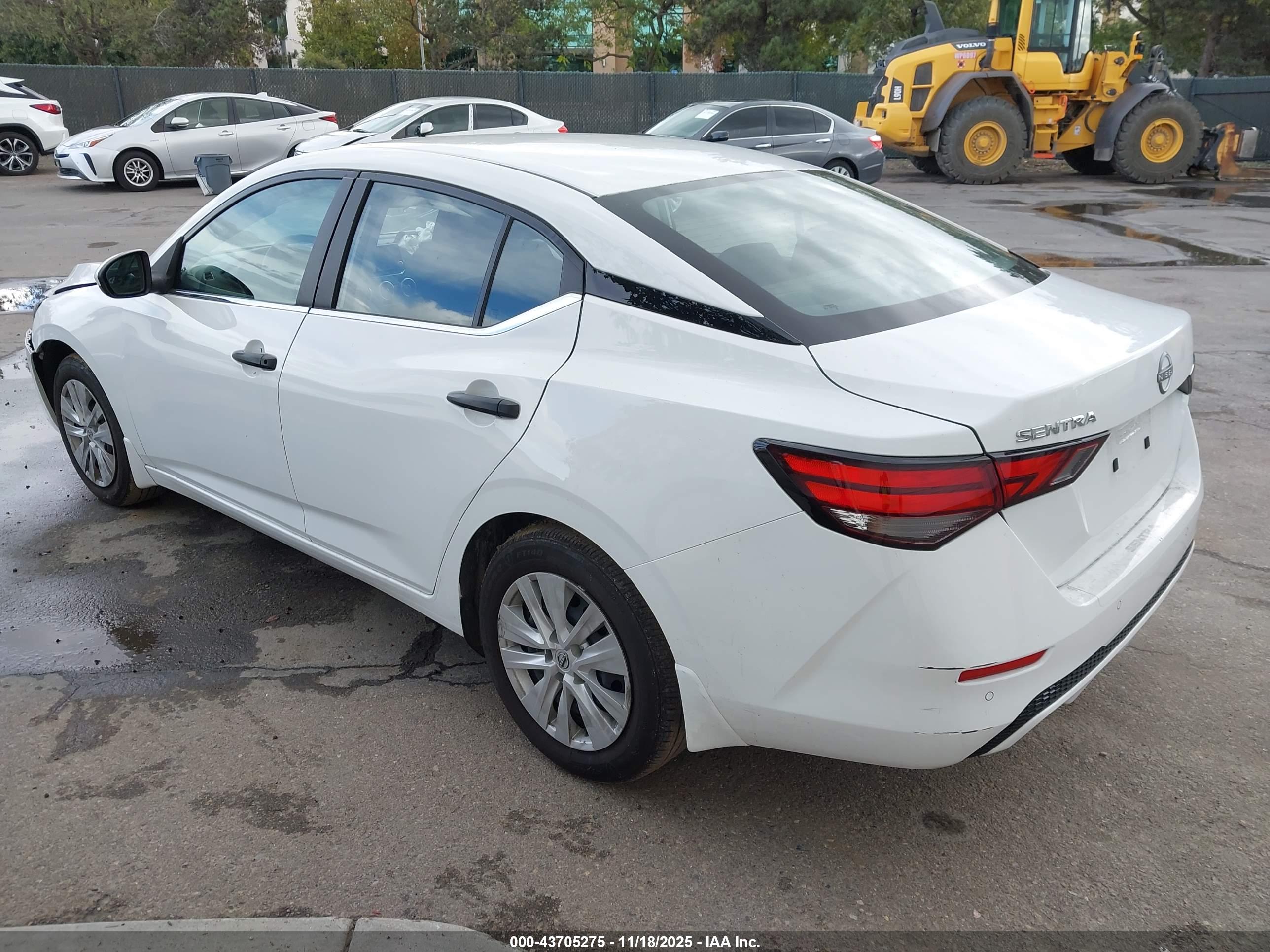 NISSAN SENTRA image 3