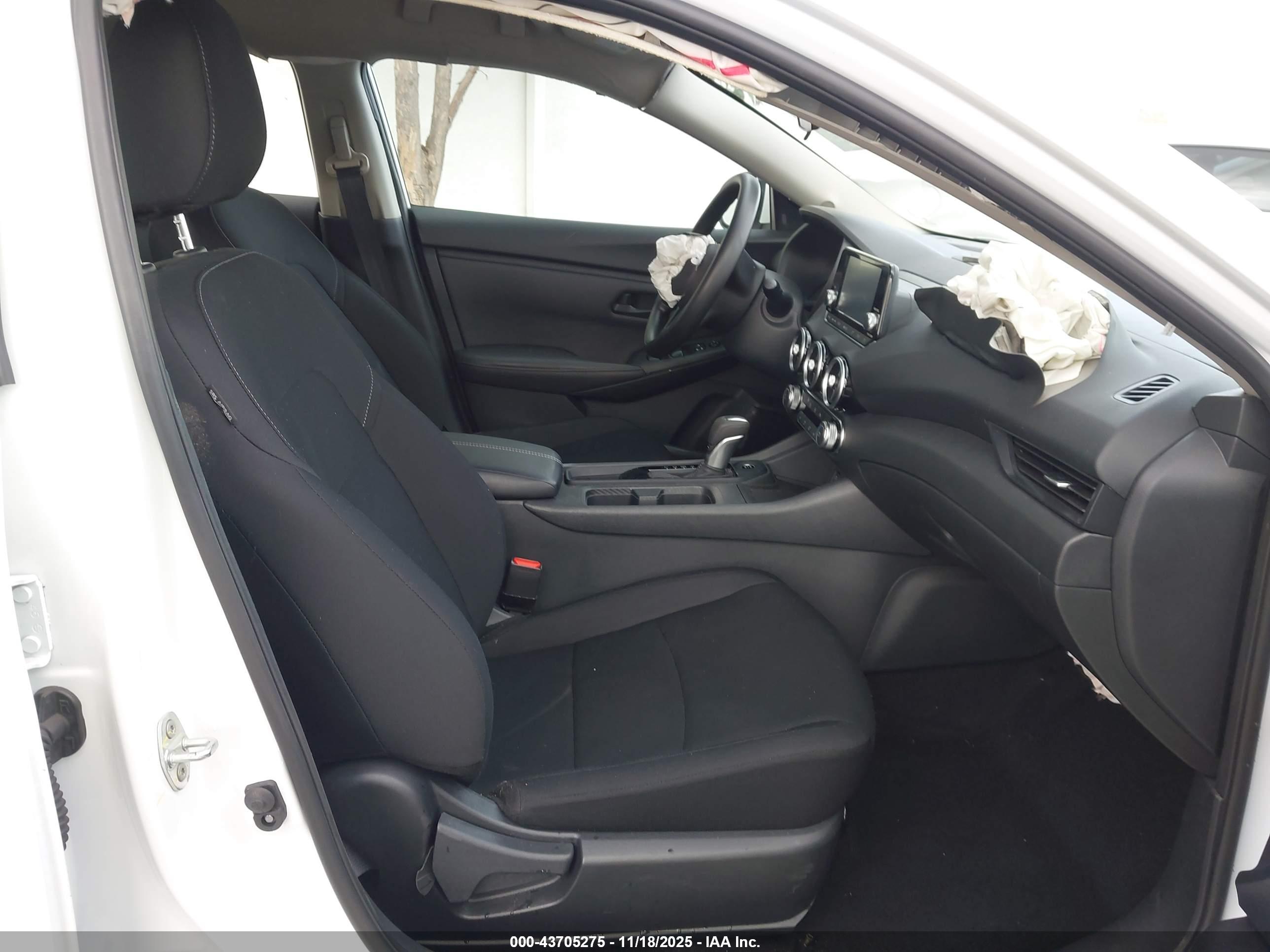 NISSAN SENTRA image 5