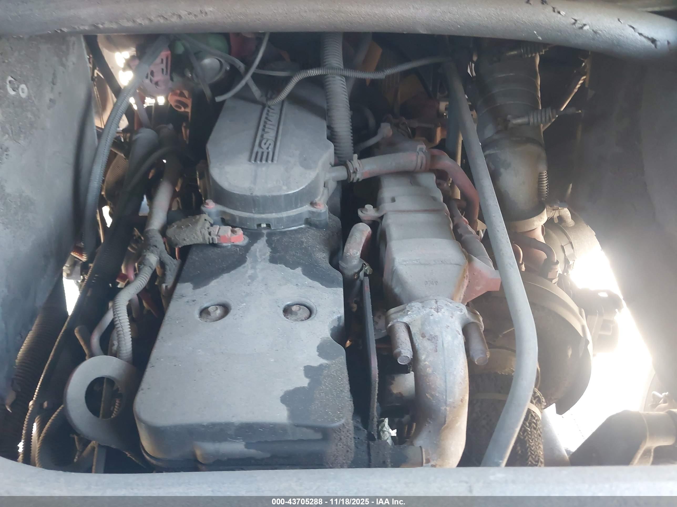 FREIGHTLINER CHASSIS image 10