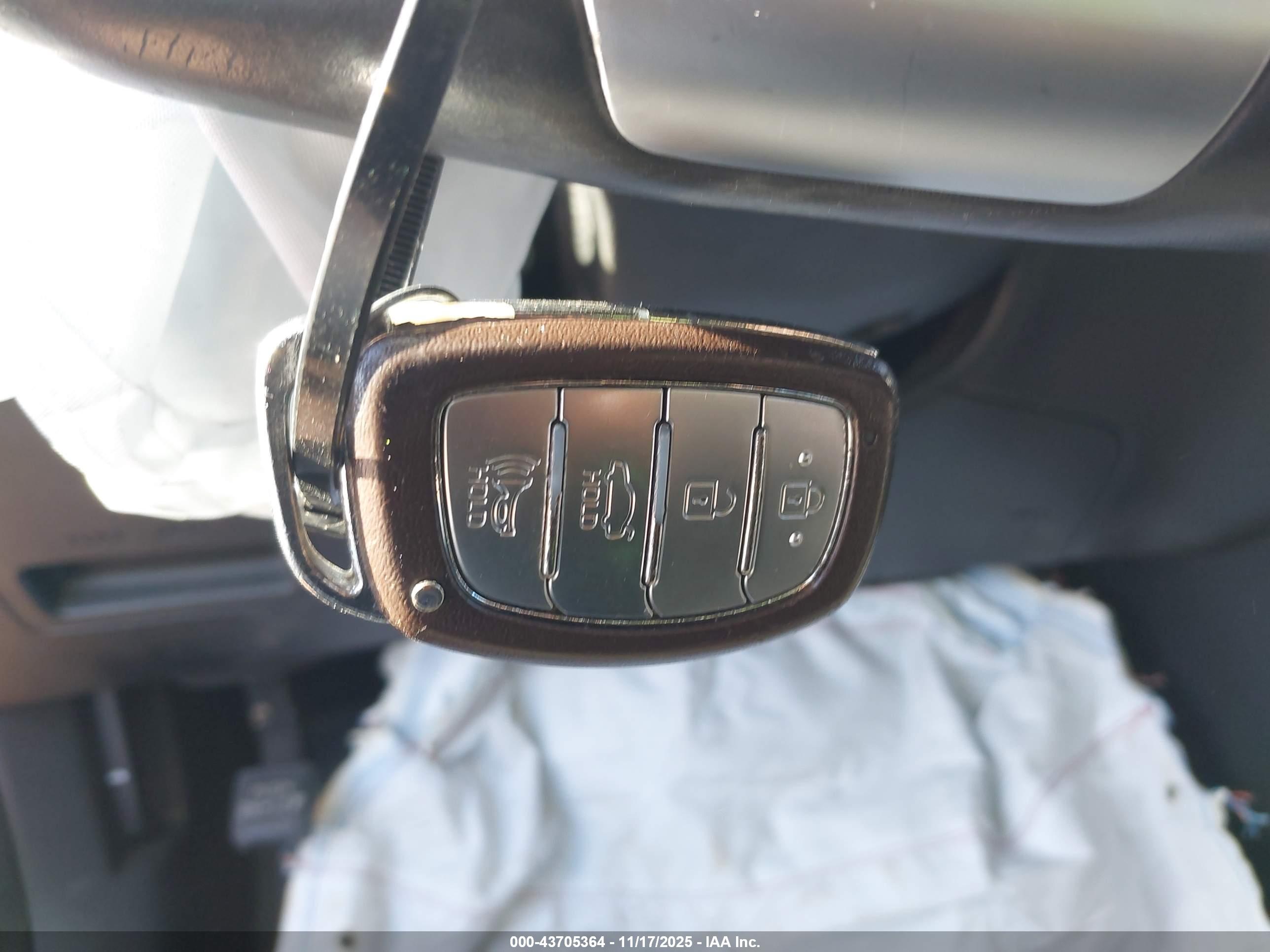 HYUNDAI SONATA image 11