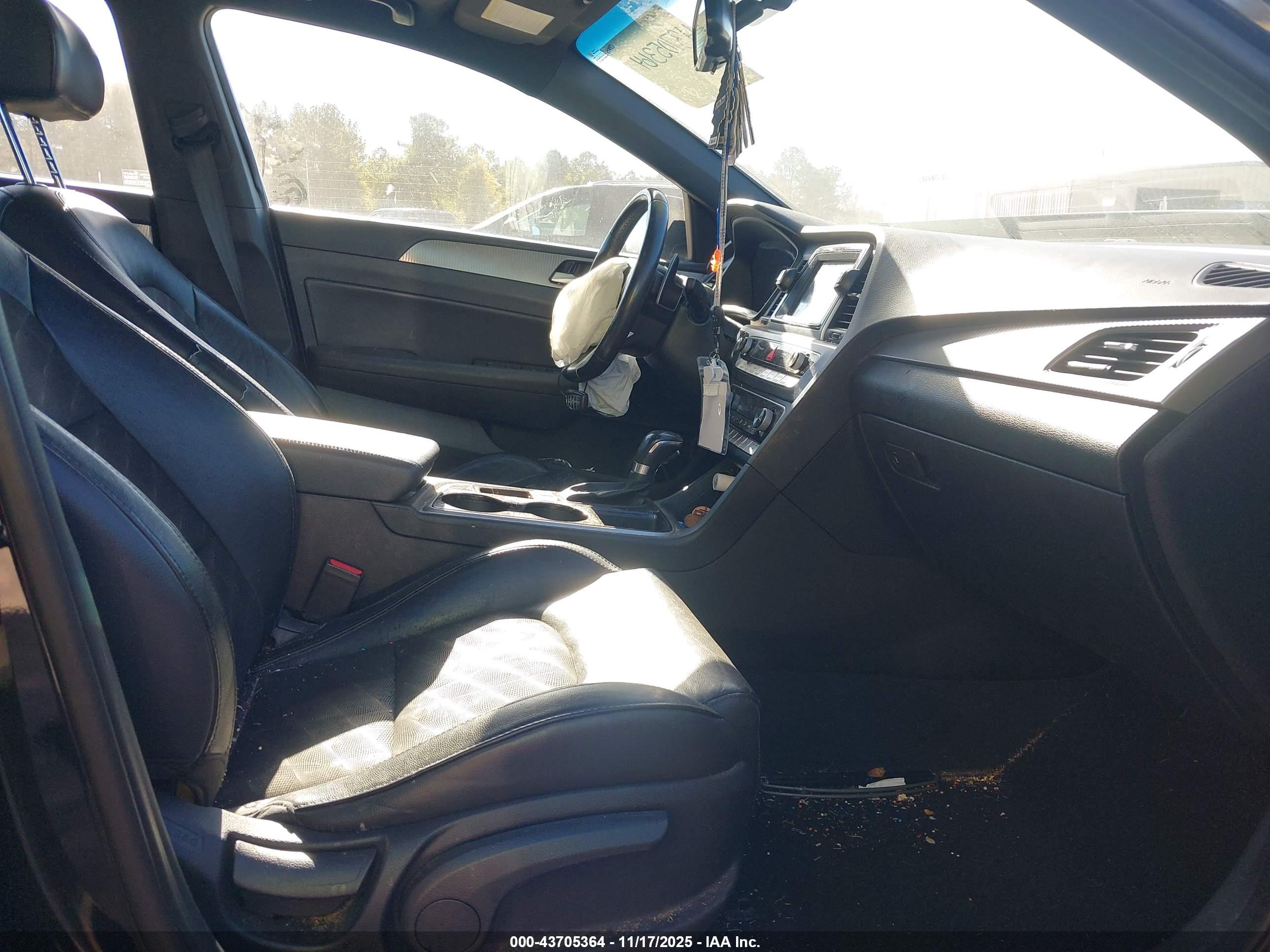 HYUNDAI SONATA image 5