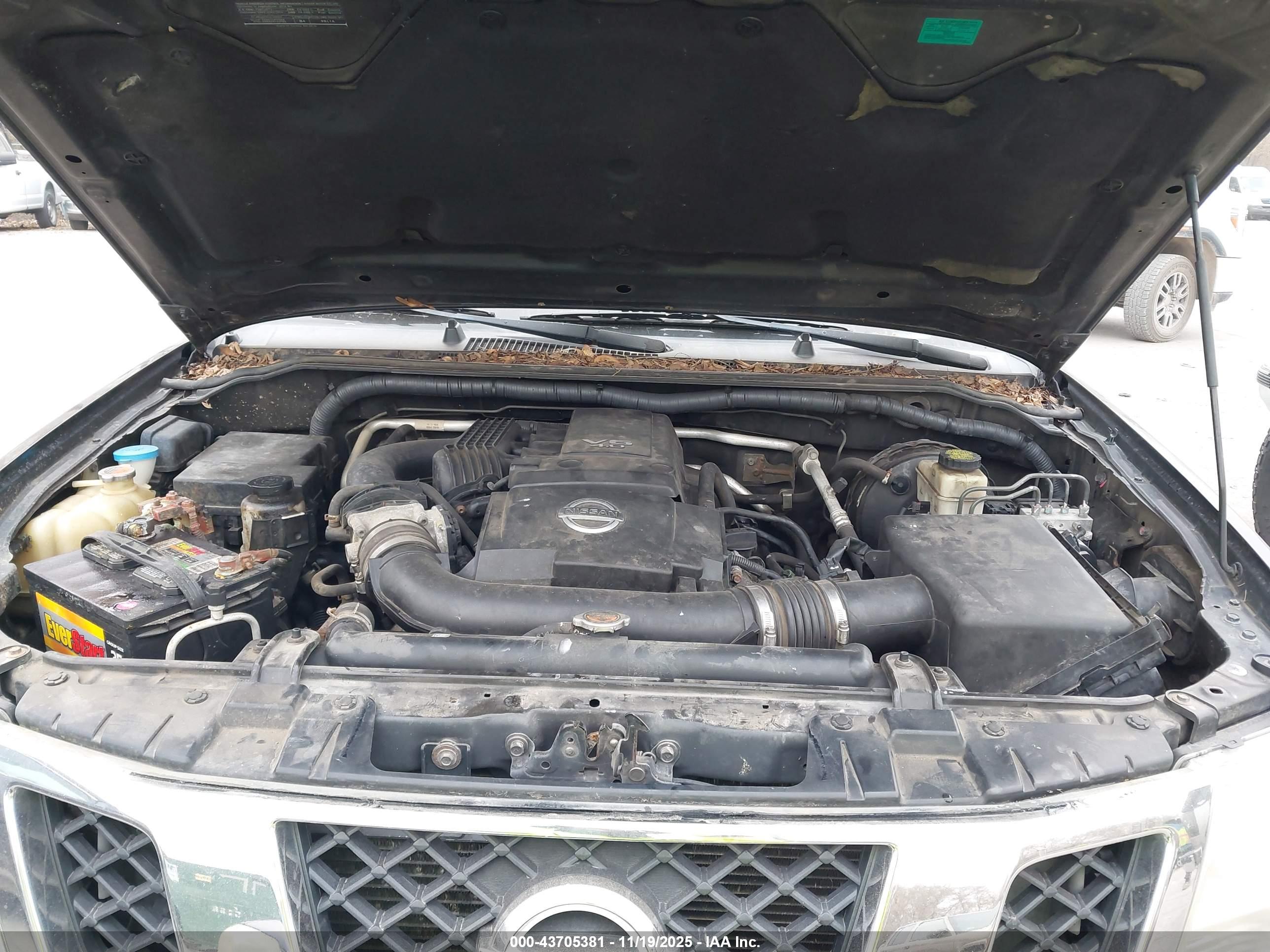 NISSAN FRONTIER image 10