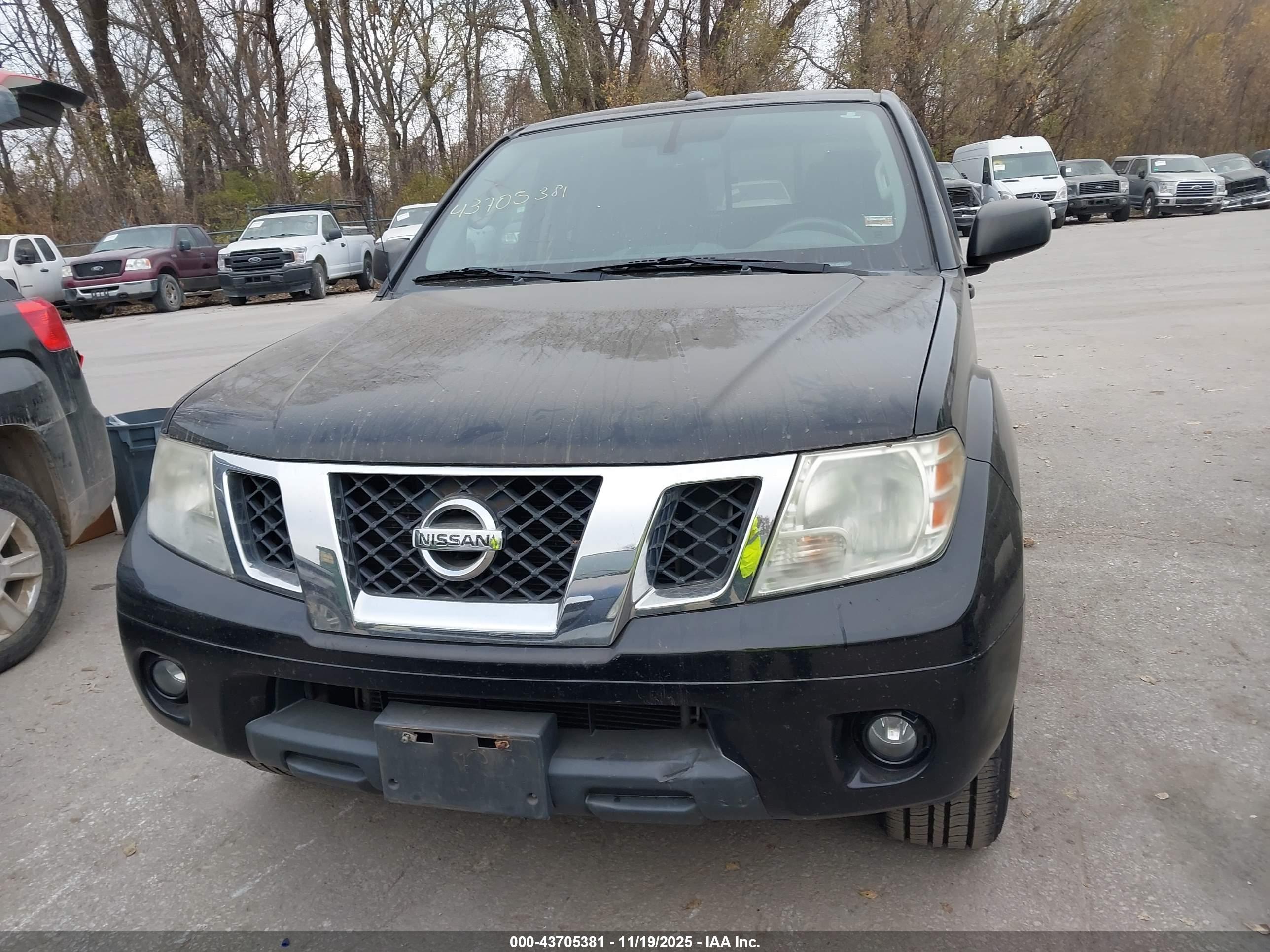 NISSAN FRONTIER image 6