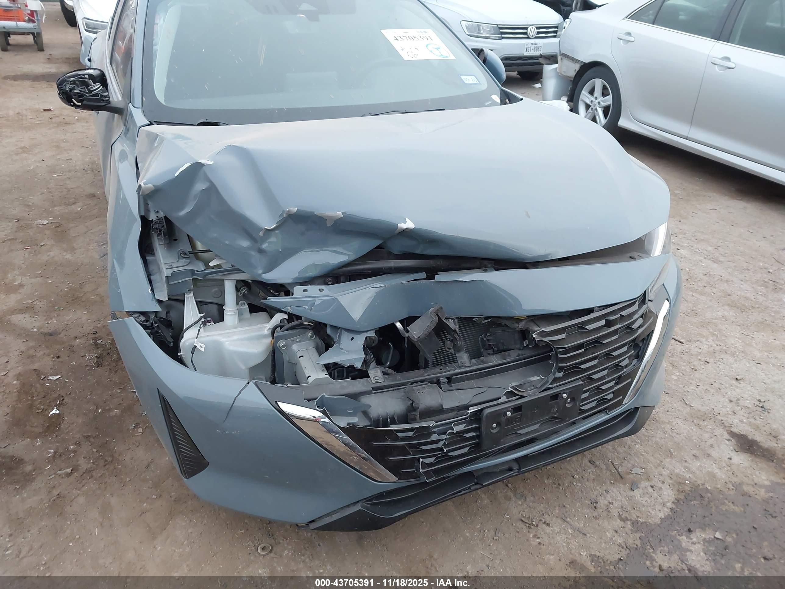NISSAN SENTRA image 6