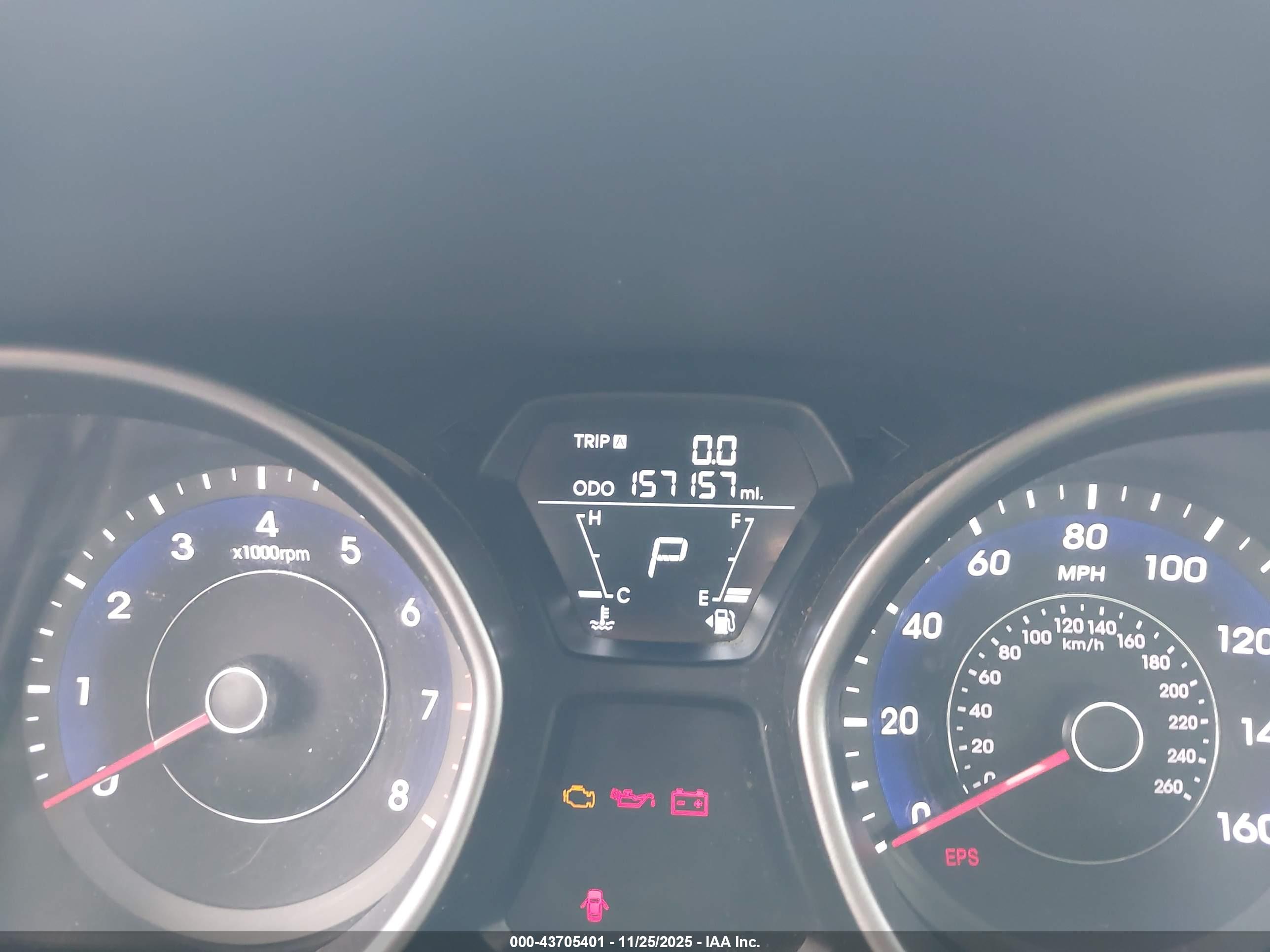 HYUNDAI ELANTRA image 7