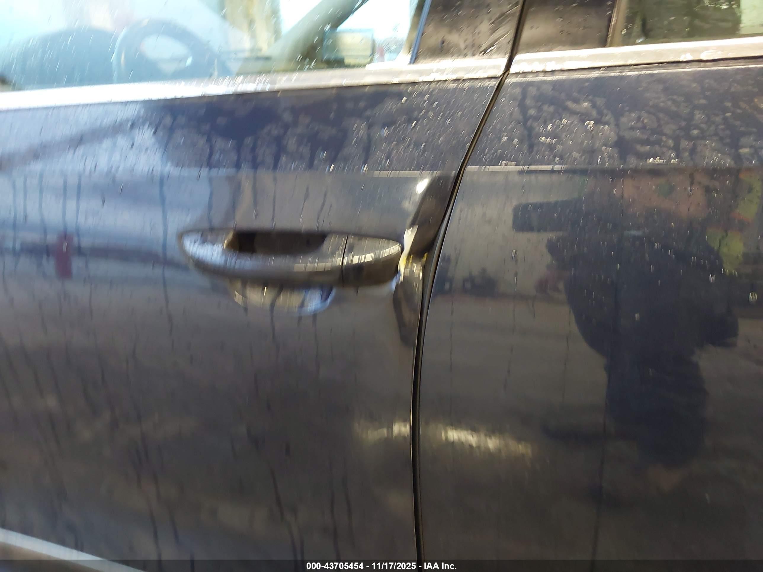 VOLKSWAGEN PASSAT image 6