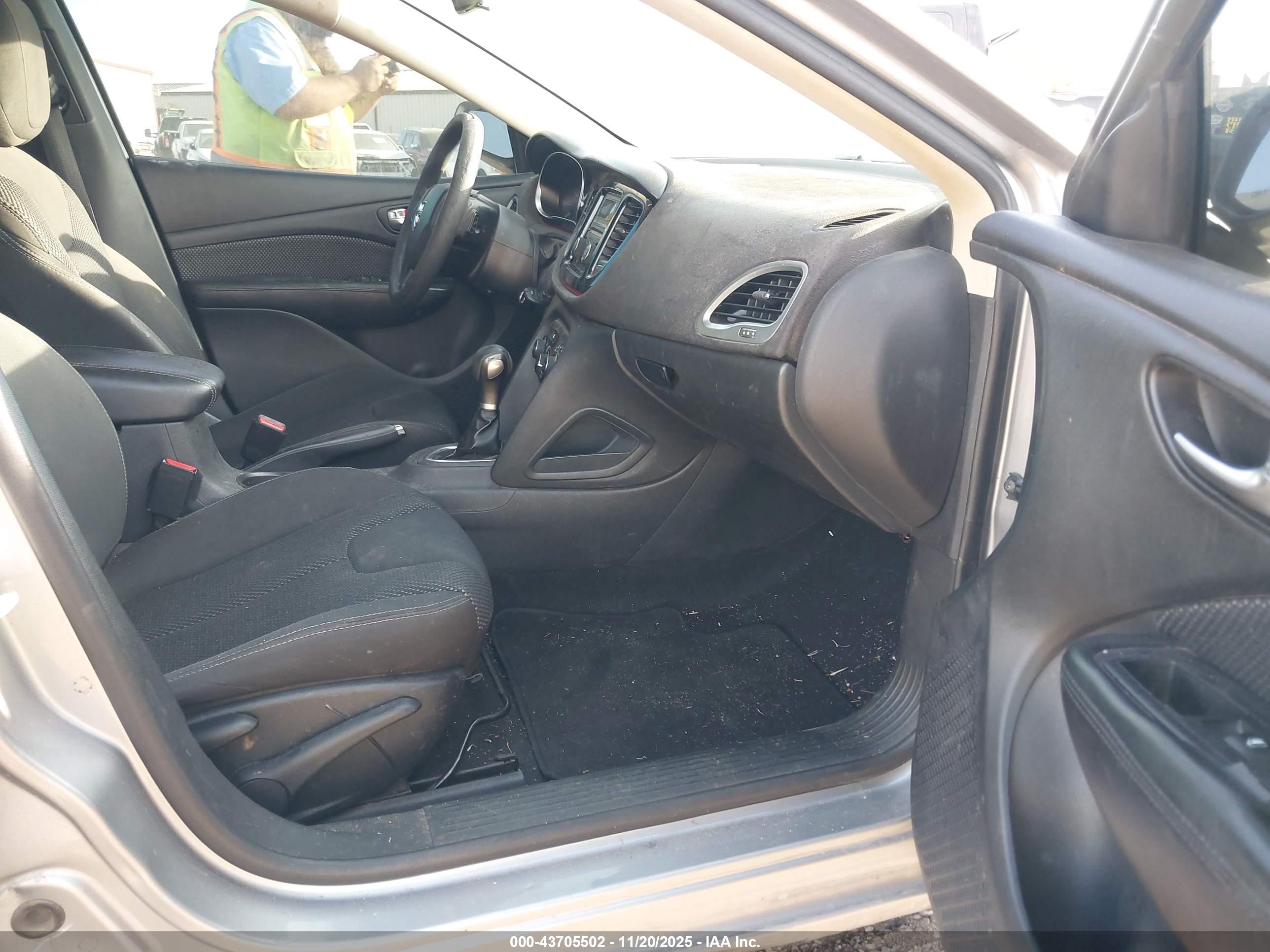 DODGE DART image 5