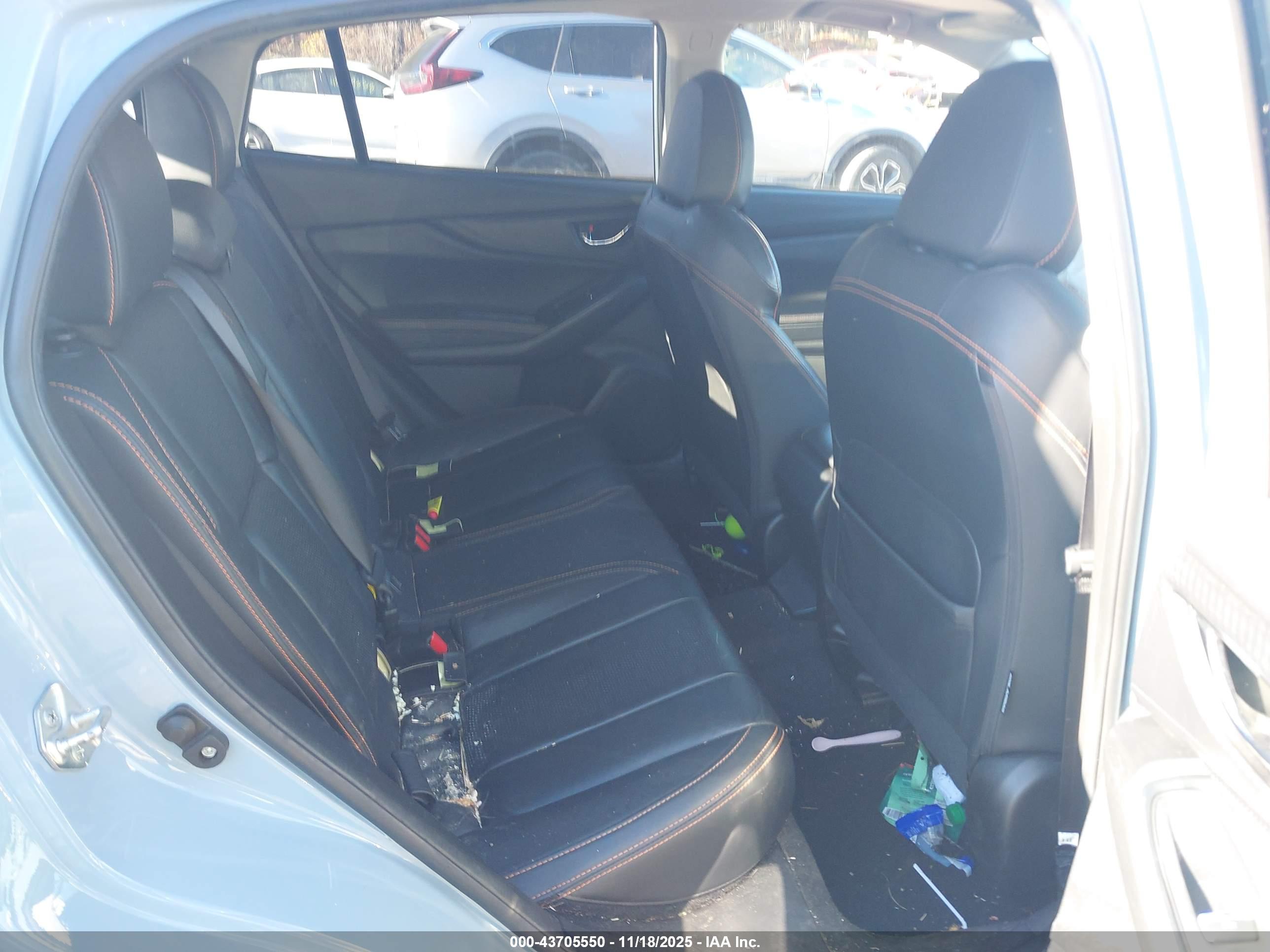 SUBARU CROSSTREK image 8
