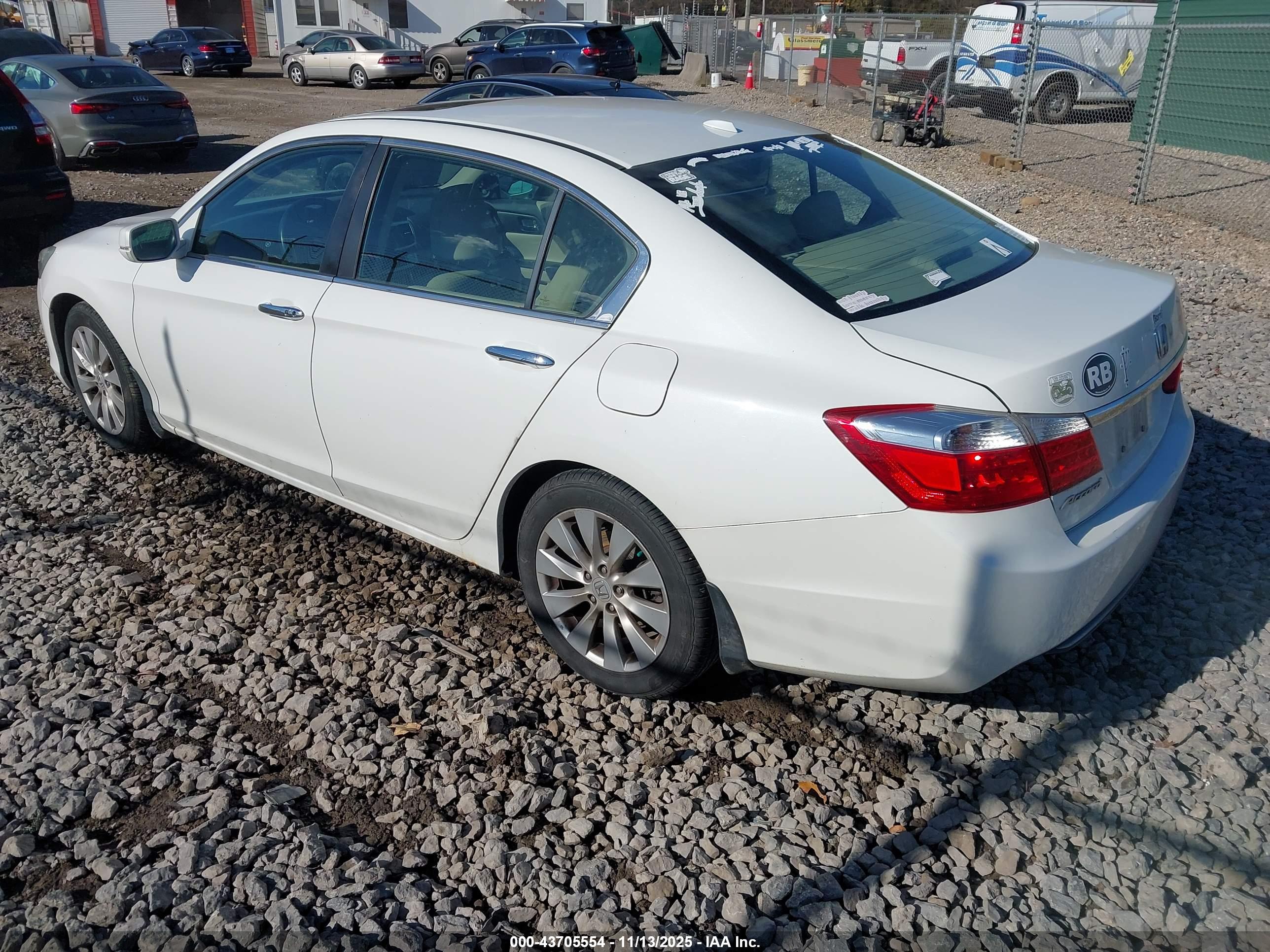 HONDA ACCORD image 3