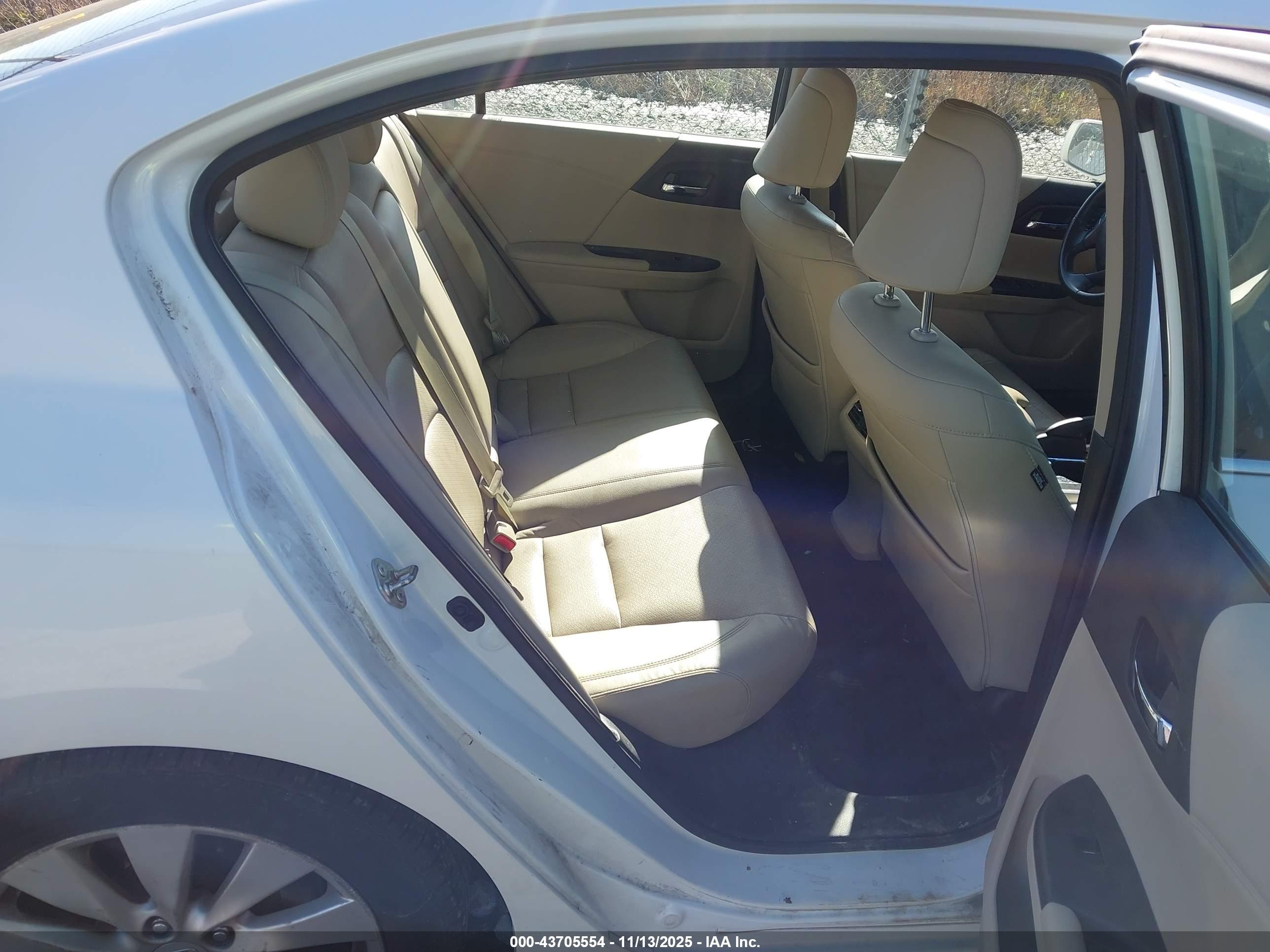 HONDA ACCORD image 8