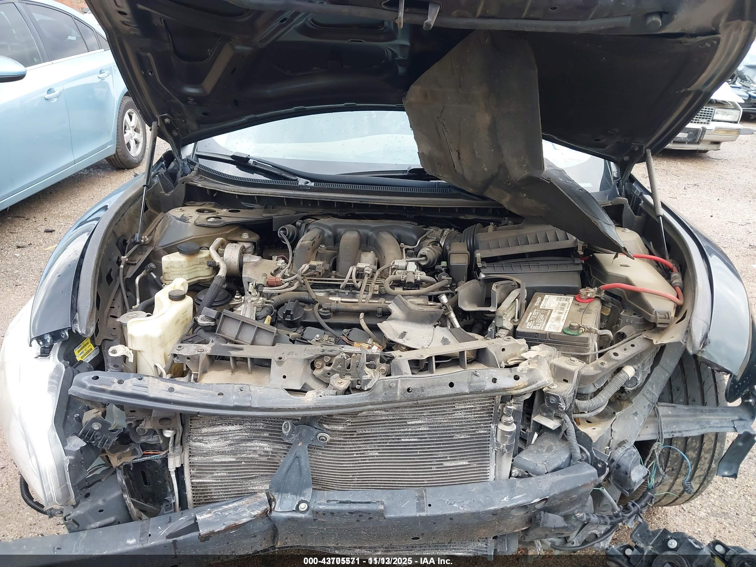 NISSAN MAXIMA image 10