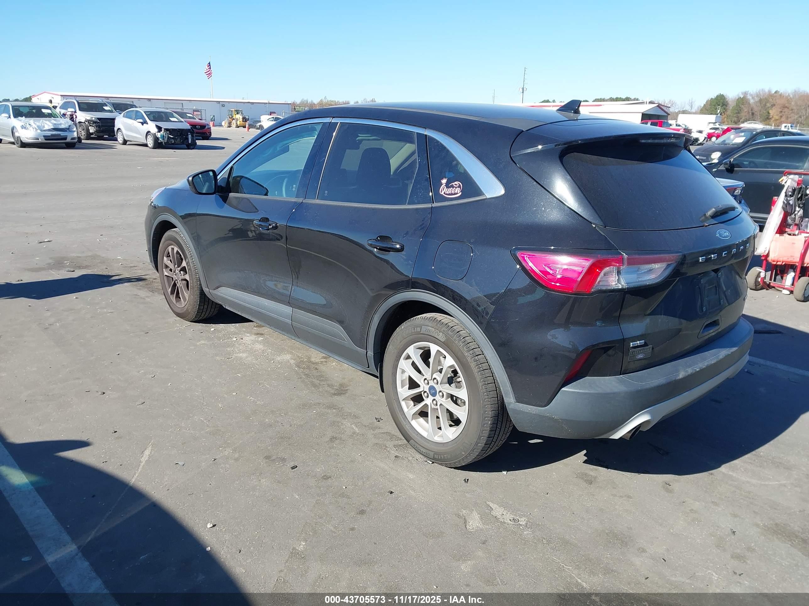 FORD ESCAPE image 3
