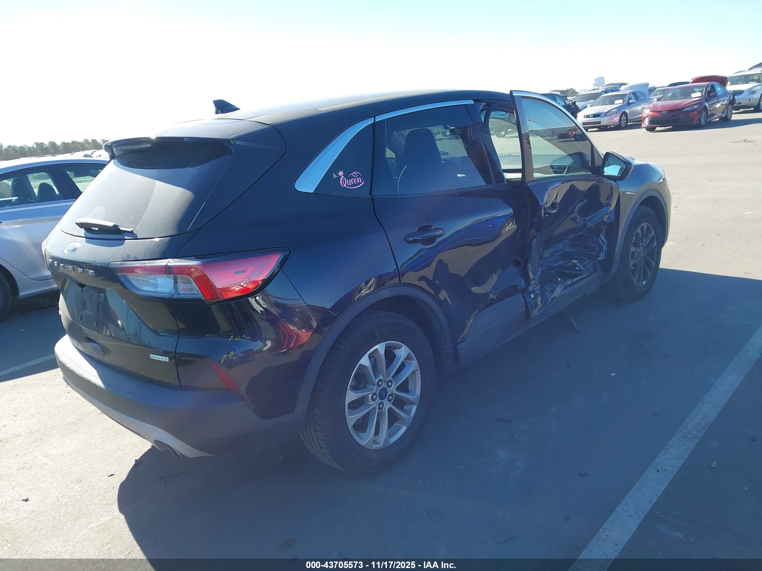 FORD ESCAPE image 4