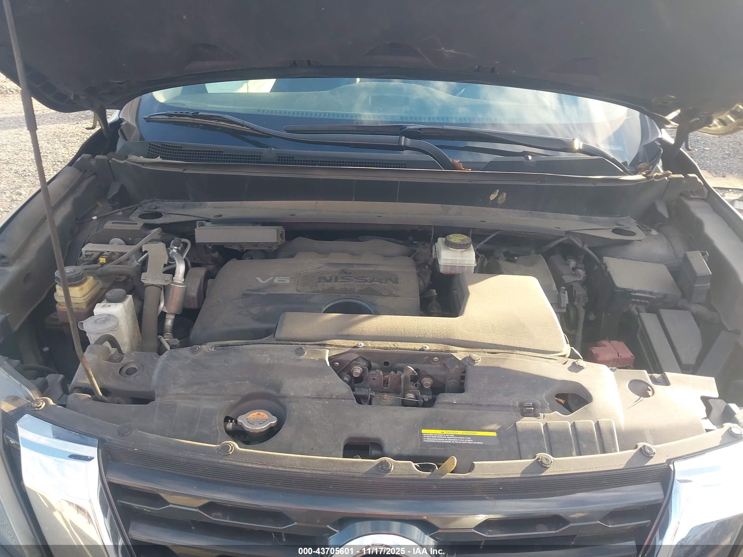 NISSAN PATHFINDER image 10
