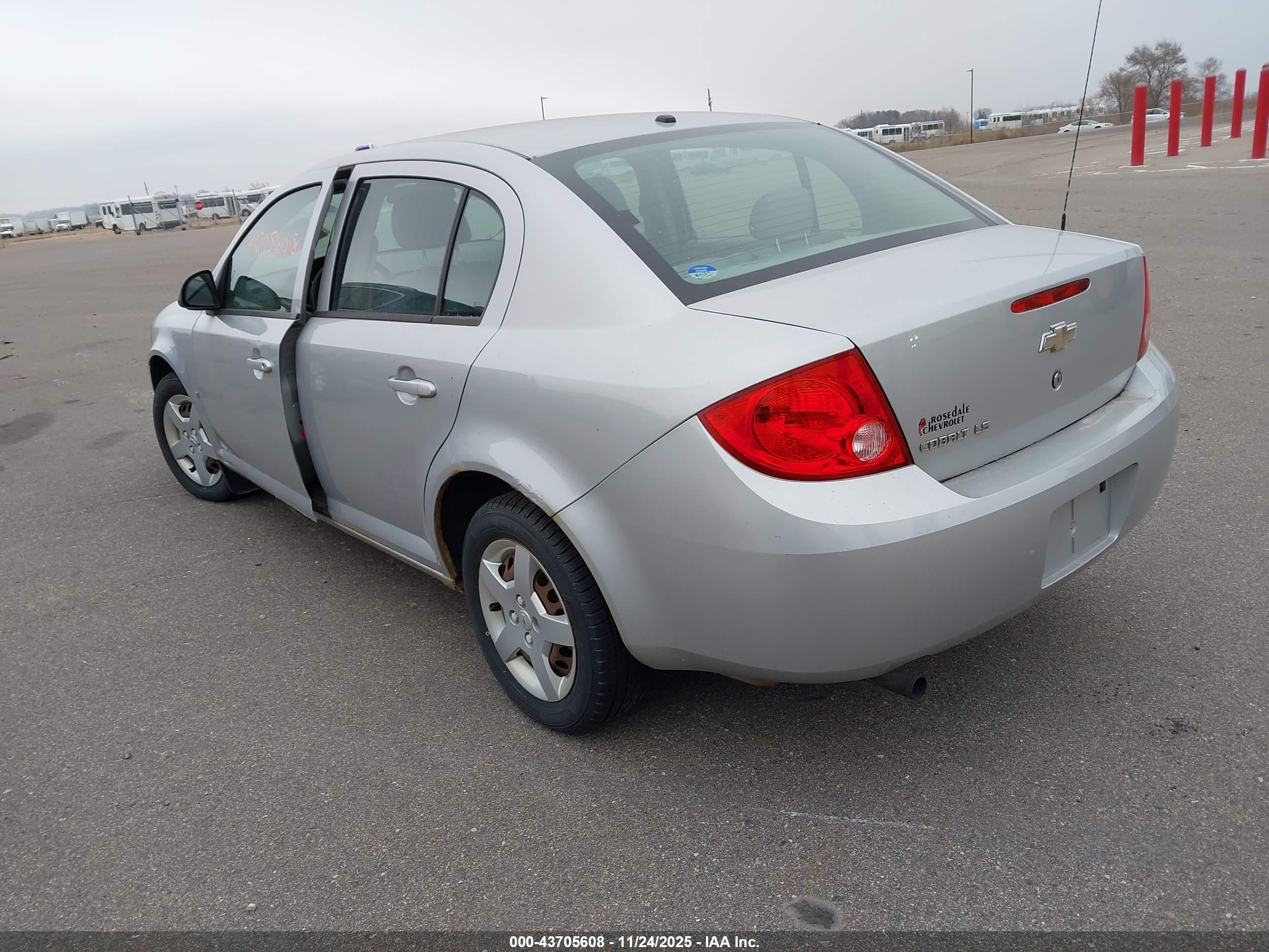 CHEVROLET COBALT image 3