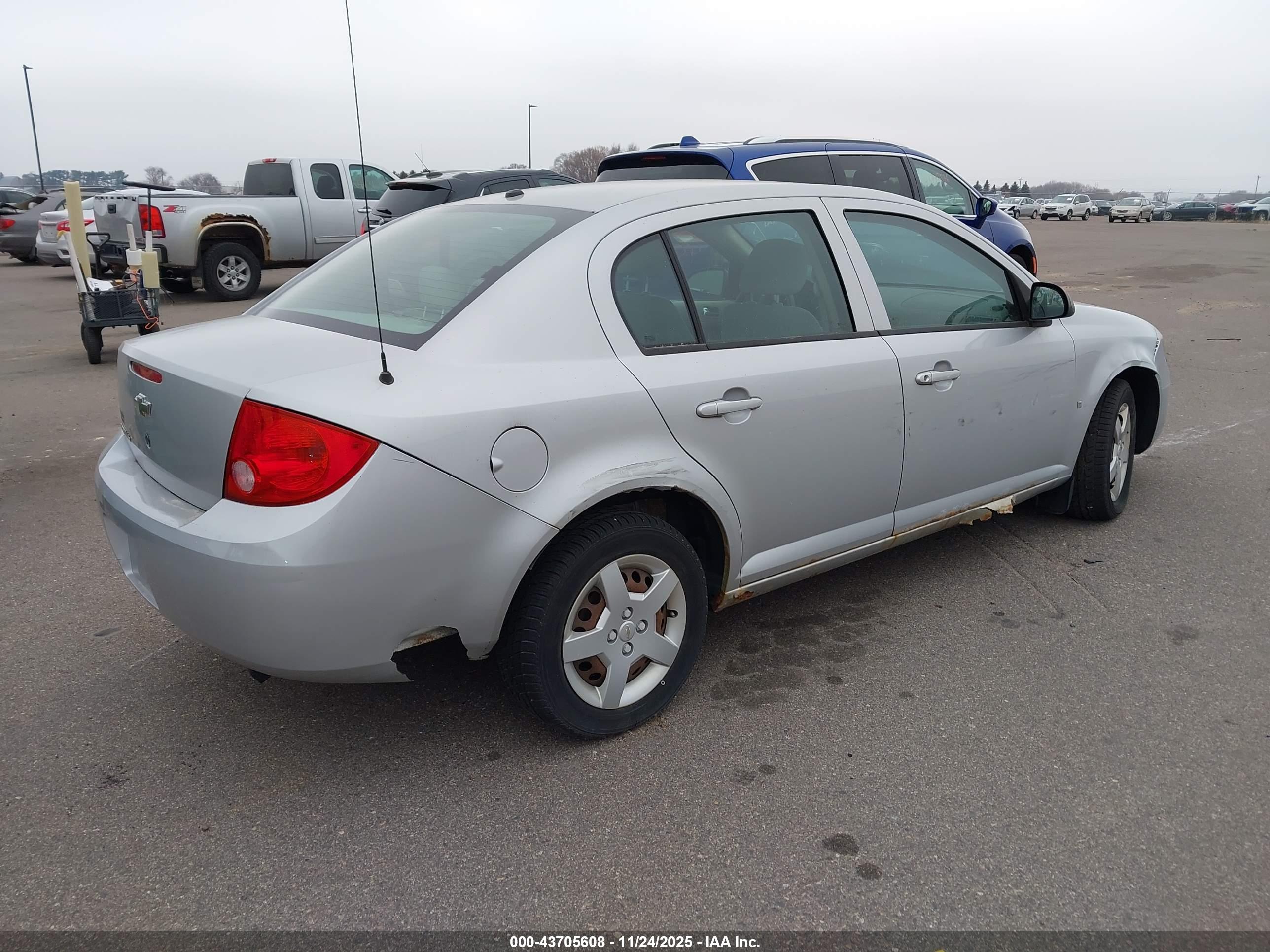 CHEVROLET COBALT image 4