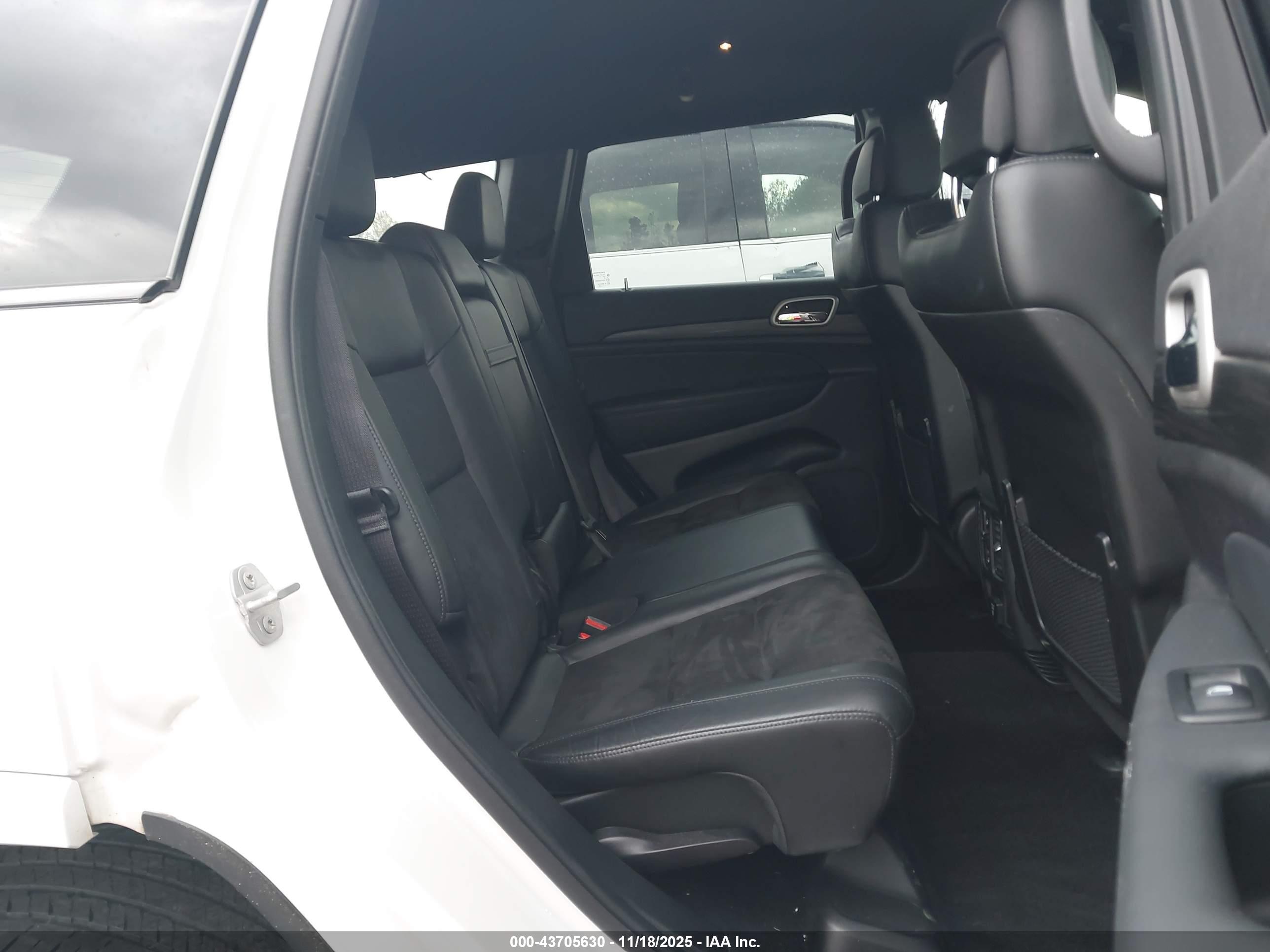 JEEP GRAND image 8