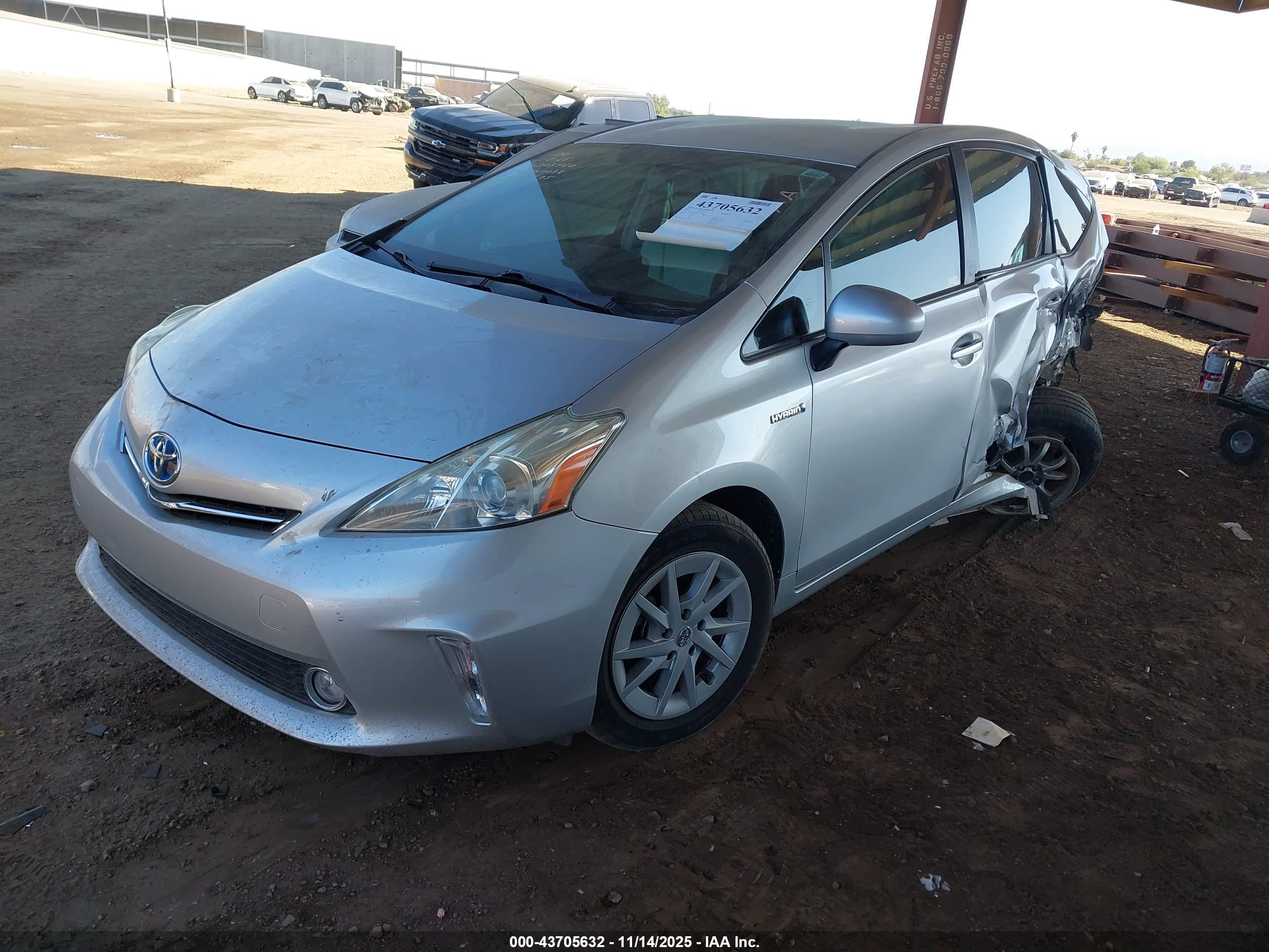 TOYOTA PRIUS image 2
